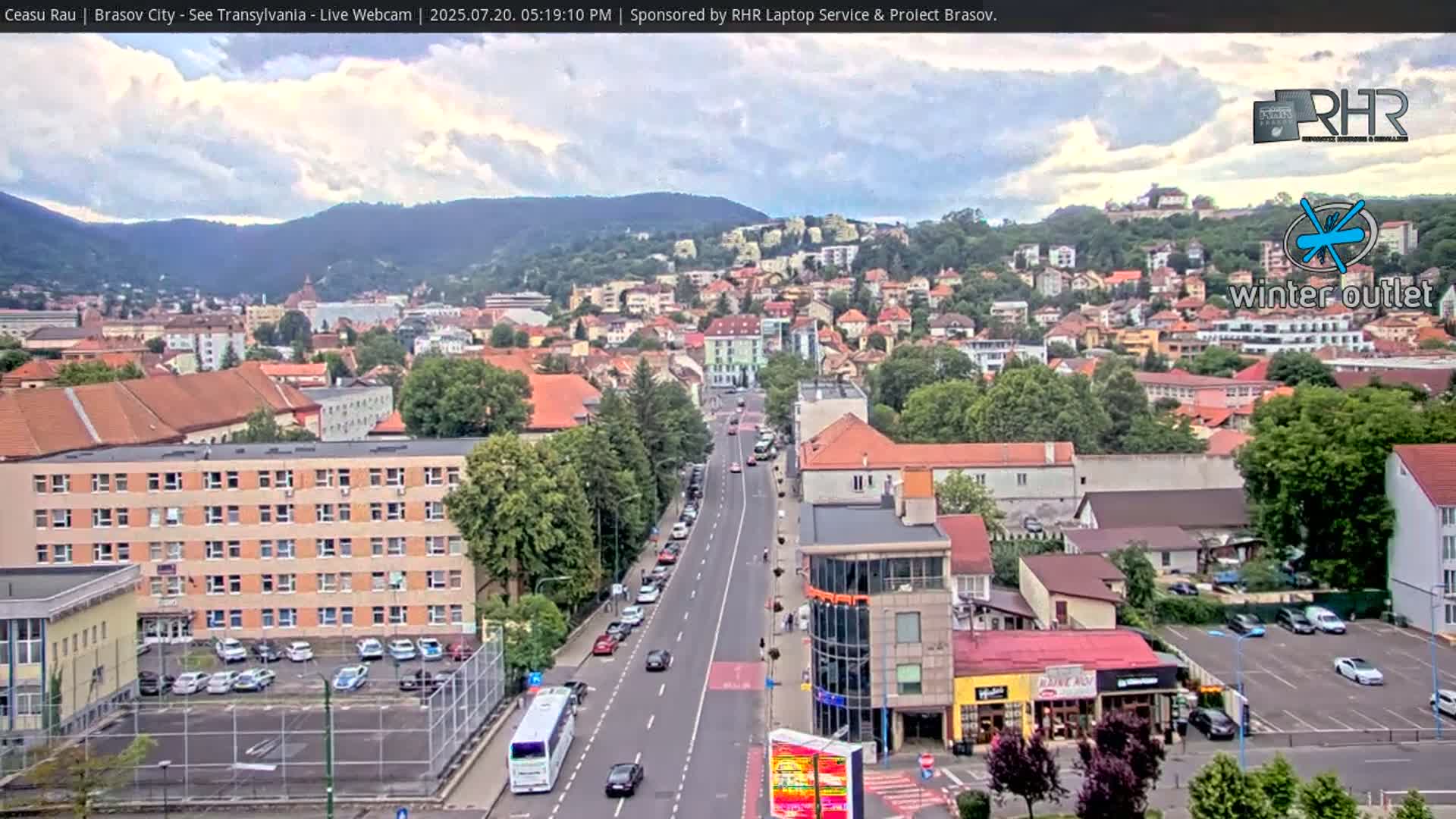 Braşov Skyline Live Cam - Centrul Nou, Brasov, Romania