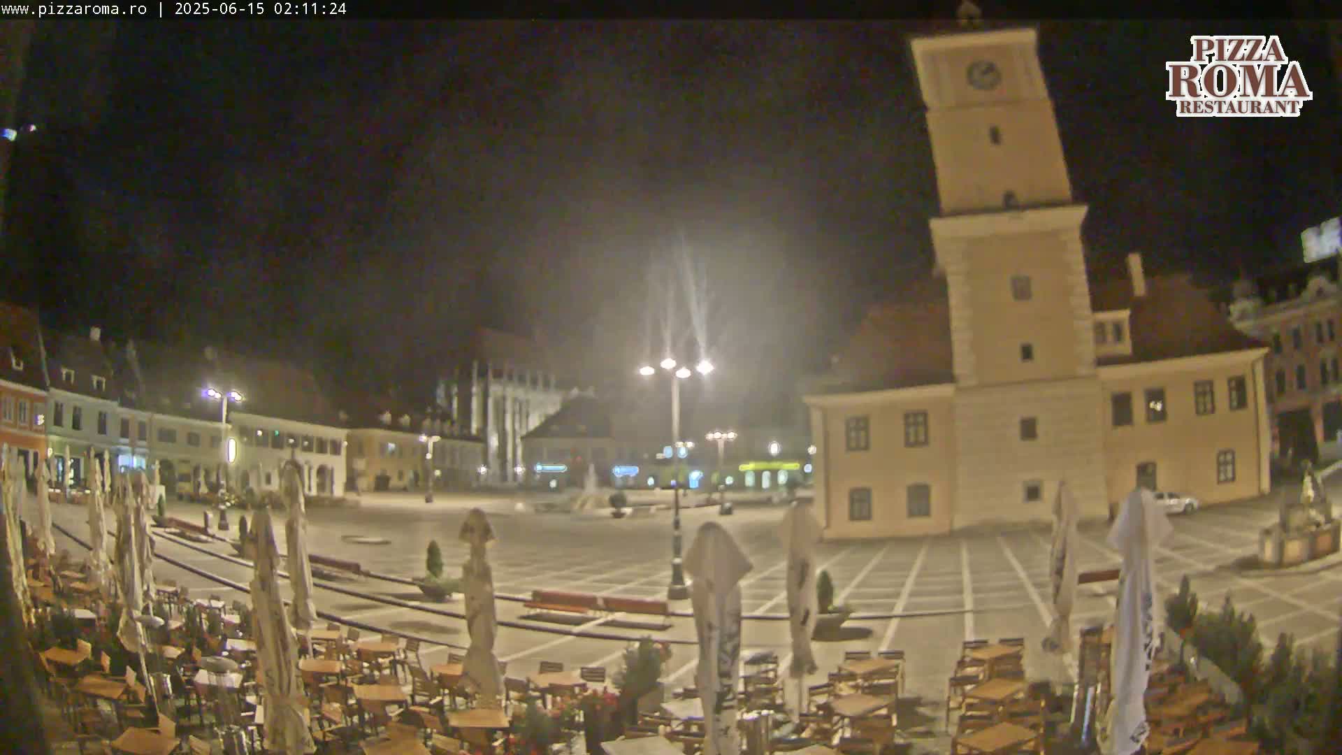 Brasov, Town / Council Square Piata Sfatului Live Cam - Centrul Vechi, Braşov, Romania