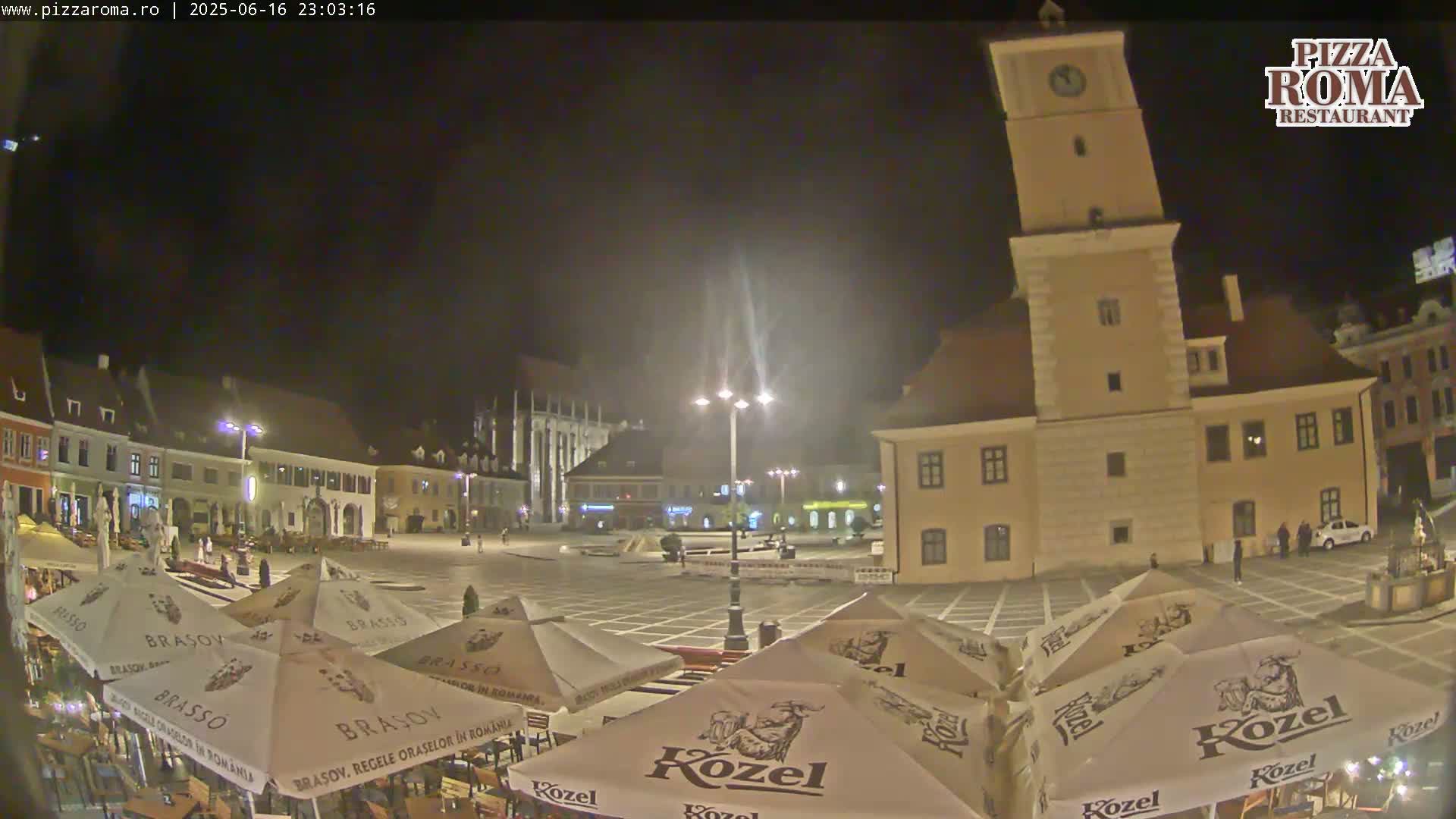 Brasov, Town / Council Square Piata Sfatului Live Cam - Centrul Vechi, Braşov, Romania