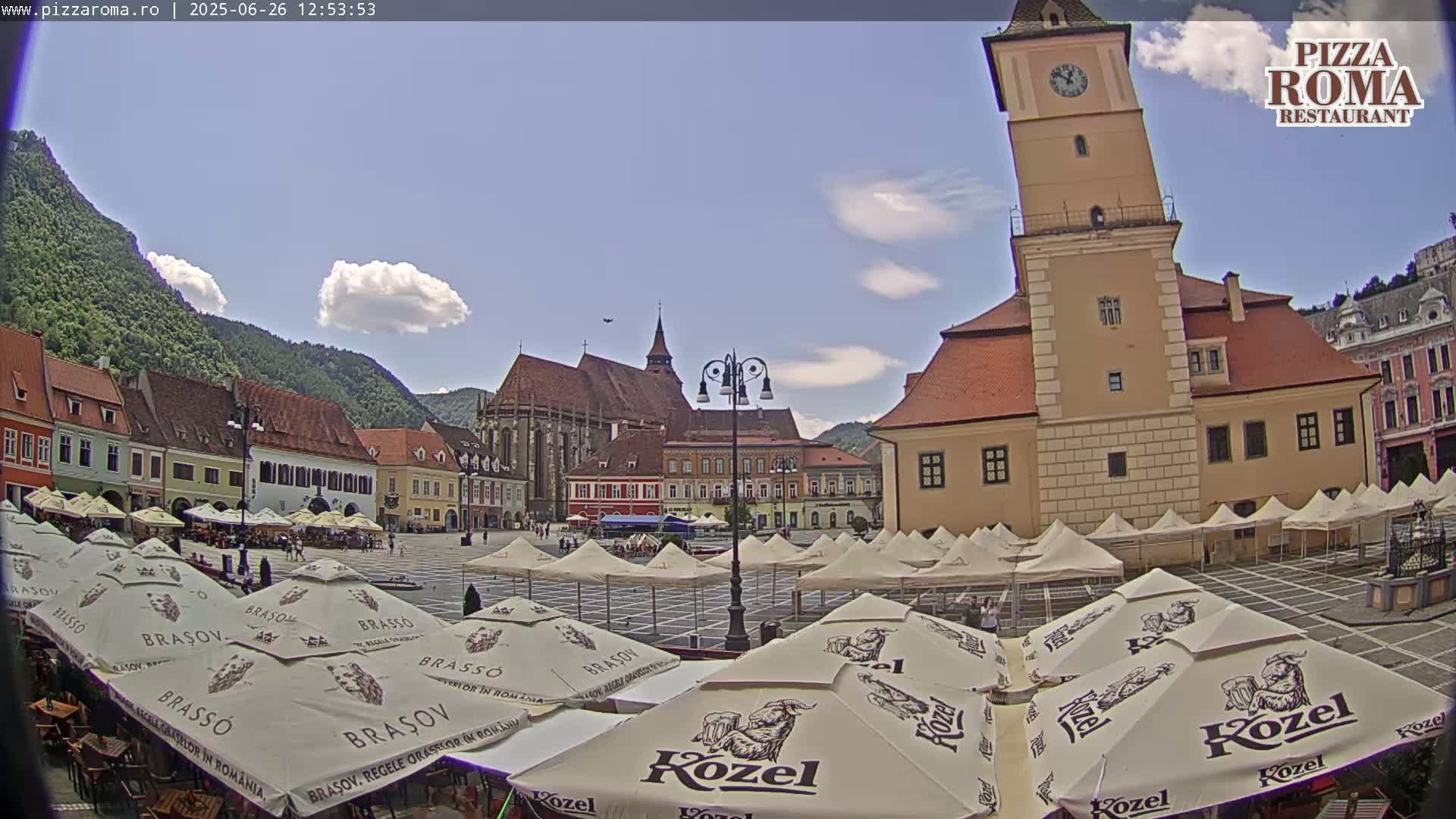 Brasov, Town / Council Square Piata Sfatului Live Cam - Centrul Vechi, Braşov, Romania