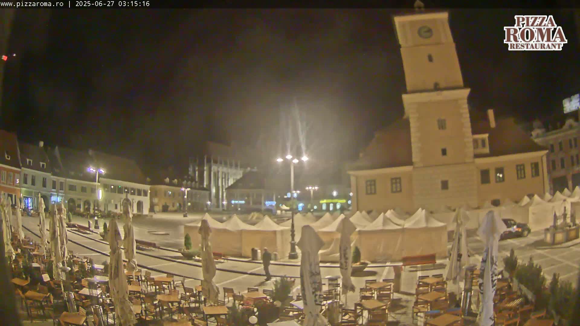 Brasov, Town / Council Square Piata Sfatului Live Cam - Centrul Vechi, Braşov, Romania