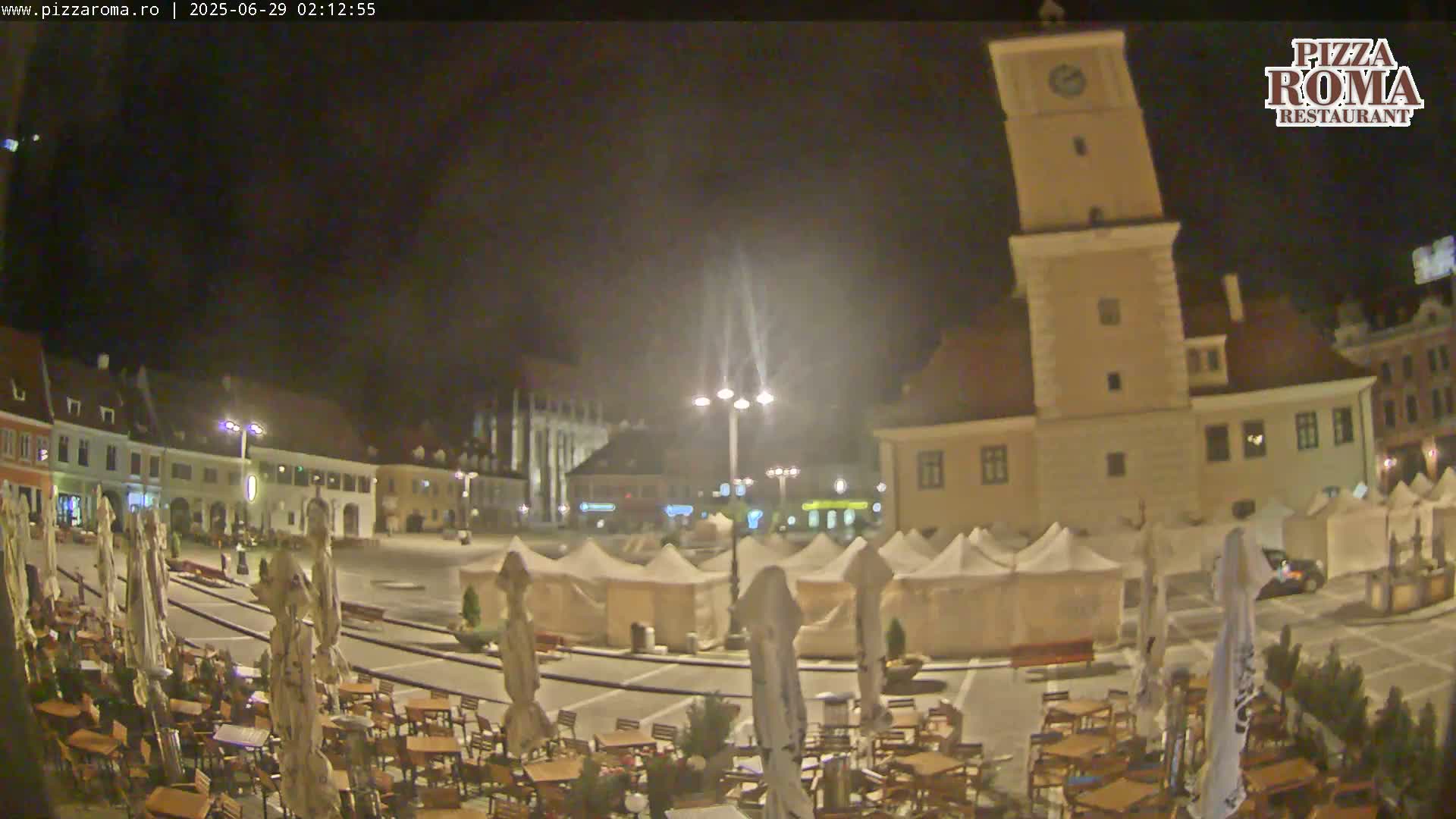 Brasov, Town / Council Square Piata Sfatului Live Cam - Centrul Vechi, Braşov, Romania