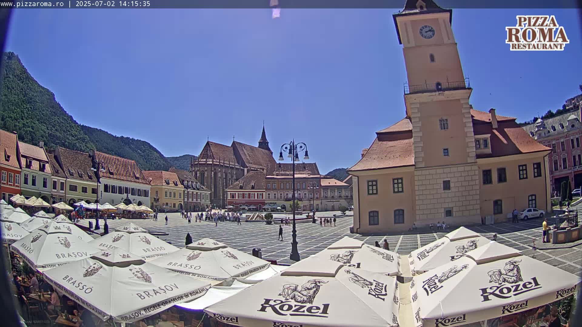 Brasov, Town / Council Square Piata Sfatului Live Cam - Centrul Vechi, Braşov, Romania