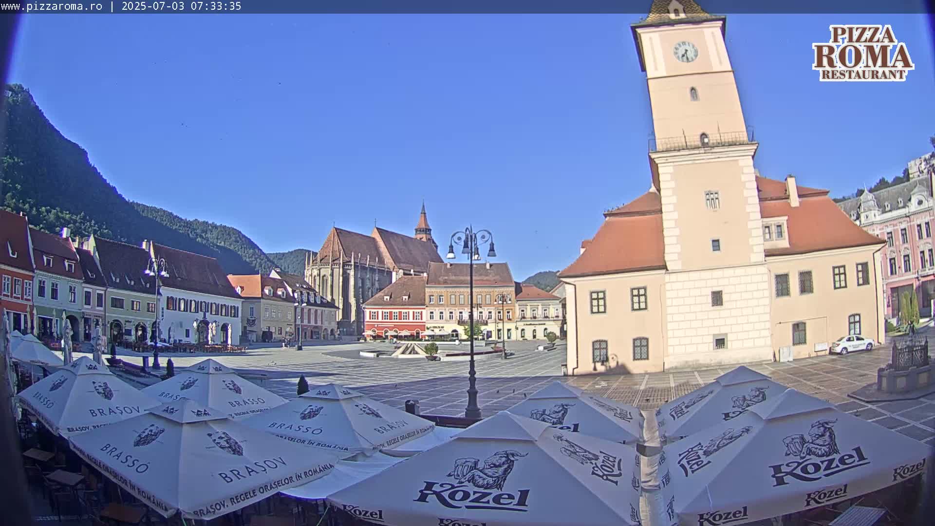 Brasov, Town / Council Square Piata Sfatului Live Cam - Centrul Vechi, Braşov, Romania