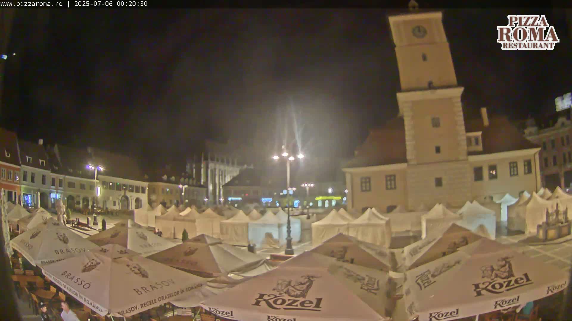 Brasov, Town / Council Square Piata Sfatului Live Cam - Centrul Vechi, Braşov, Romania