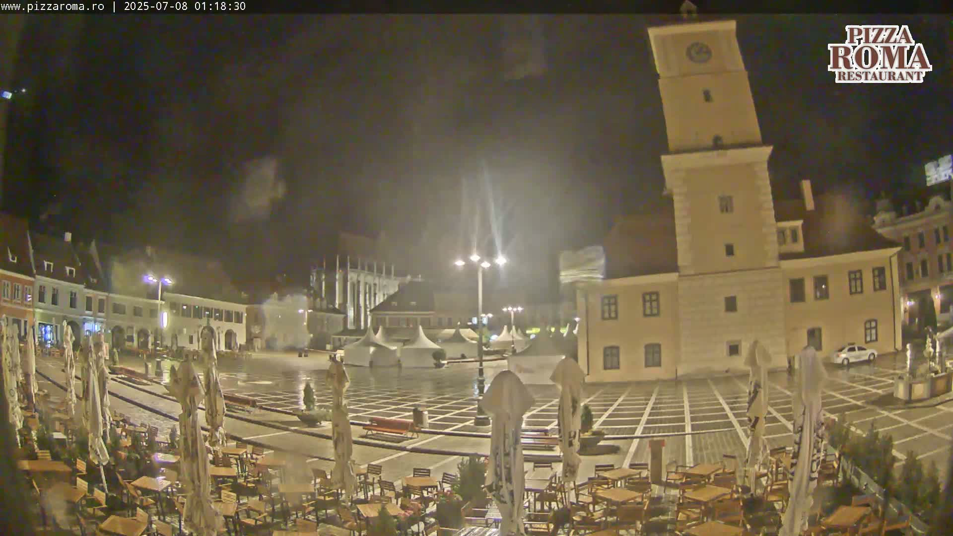Brasov, Town / Council Square Piata Sfatului Live Cam - Centrul Vechi, Braşov, Romania