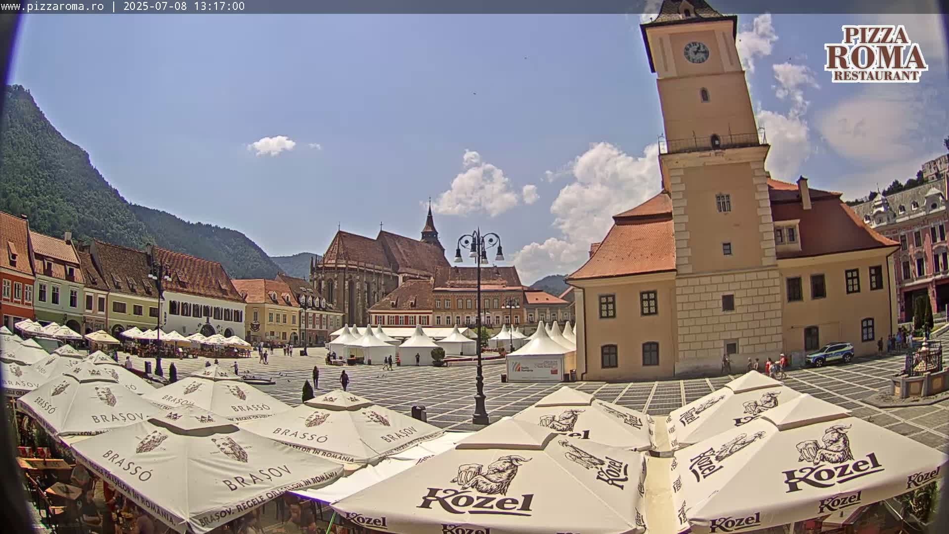 Brasov, Town / Council Square Piata Sfatului Live Cam - Centrul Vechi, Braşov, Romania