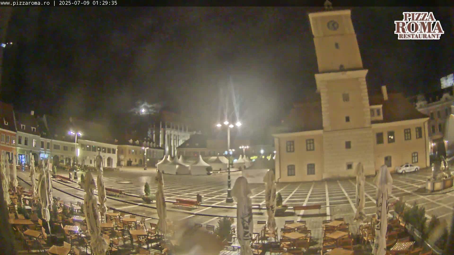 Brasov, Town / Council Square Piata Sfatului Live Cam - Centrul Vechi, Braşov, Romania