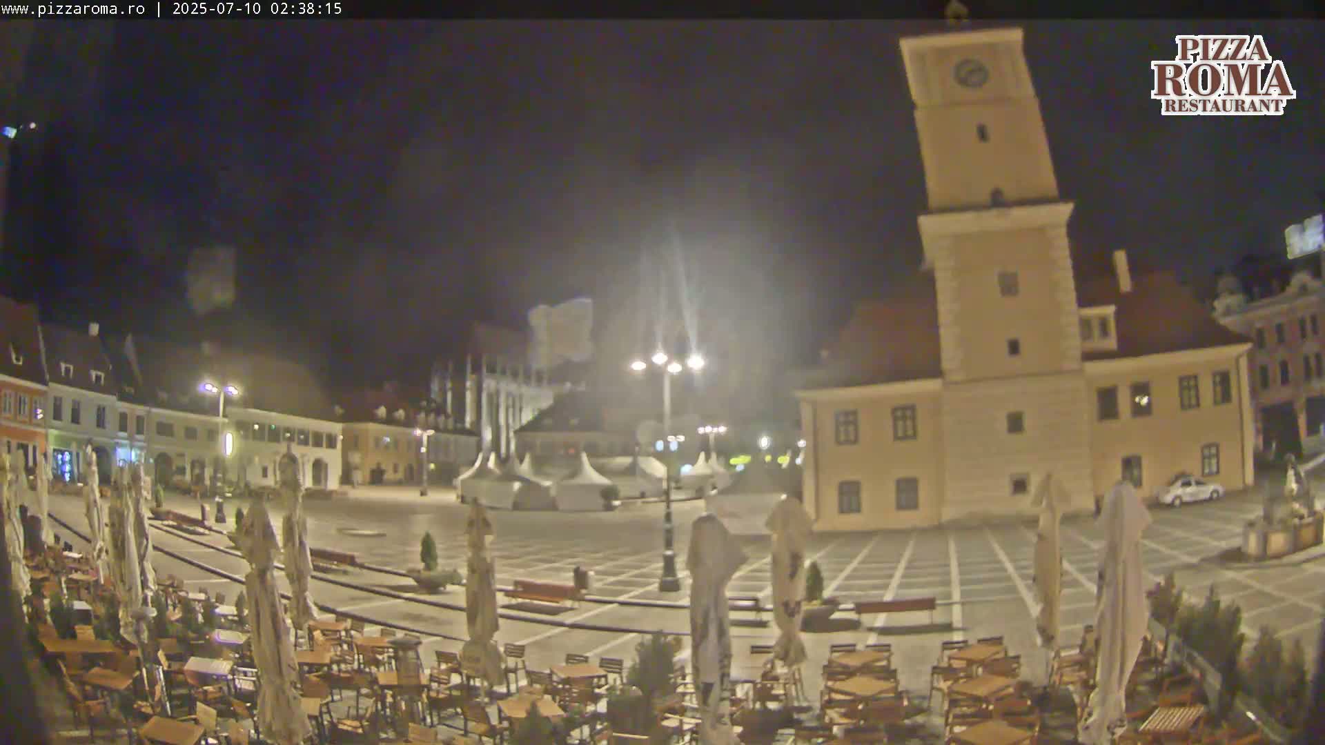 Brasov, Town / Council Square Piata Sfatului Live Cam - Centrul Vechi, Braşov, Romania