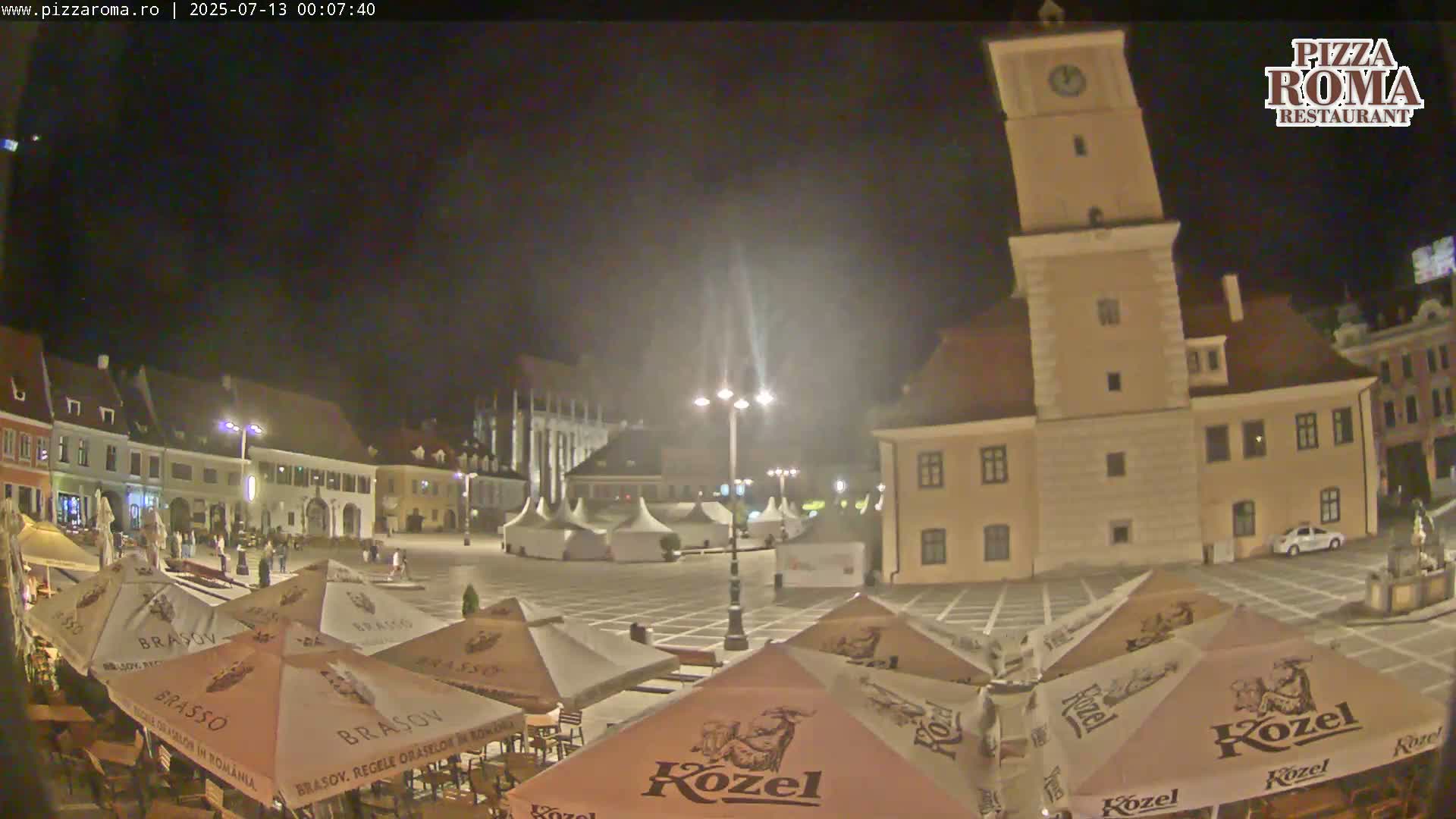 Brasov, Town / Council Square Piata Sfatului Live Cam - Centrul Vechi, Braşov, Romania