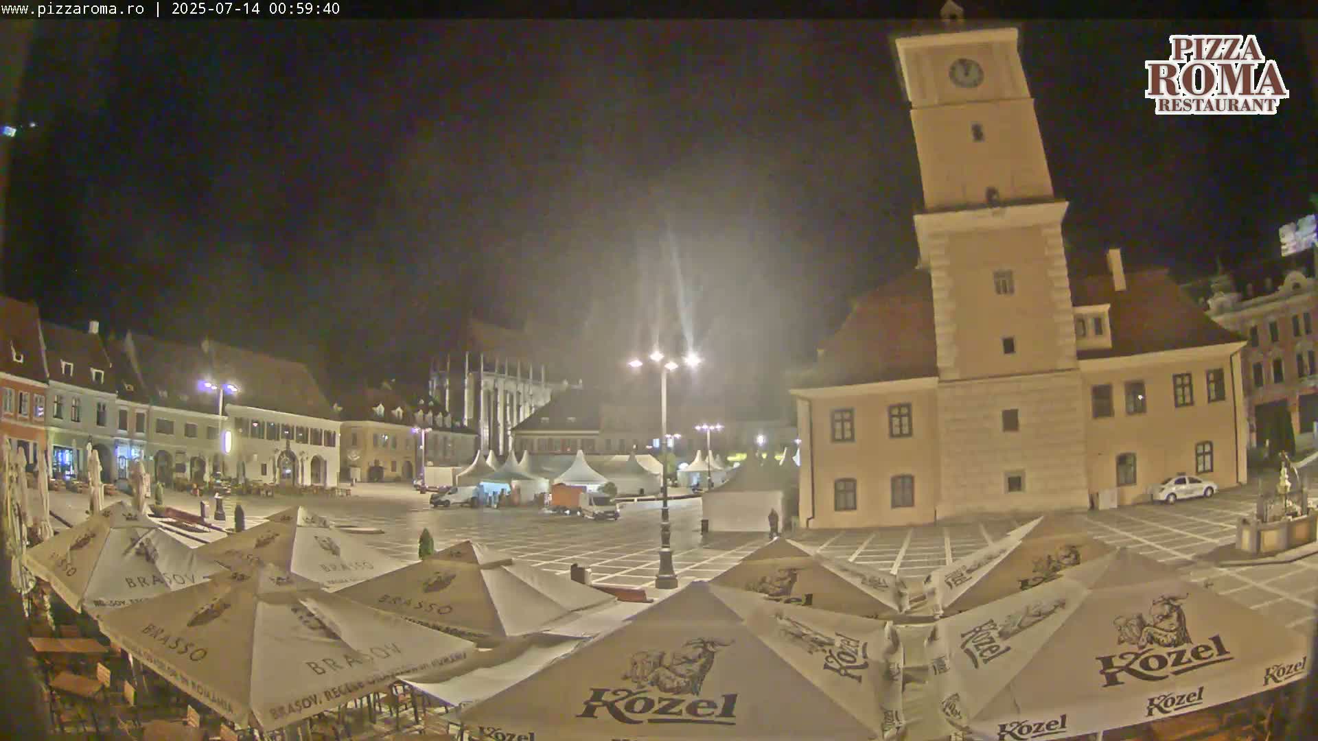 Brasov, Town / Council Square Piata Sfatului Live Cam - Centrul Vechi, Braşov, Romania