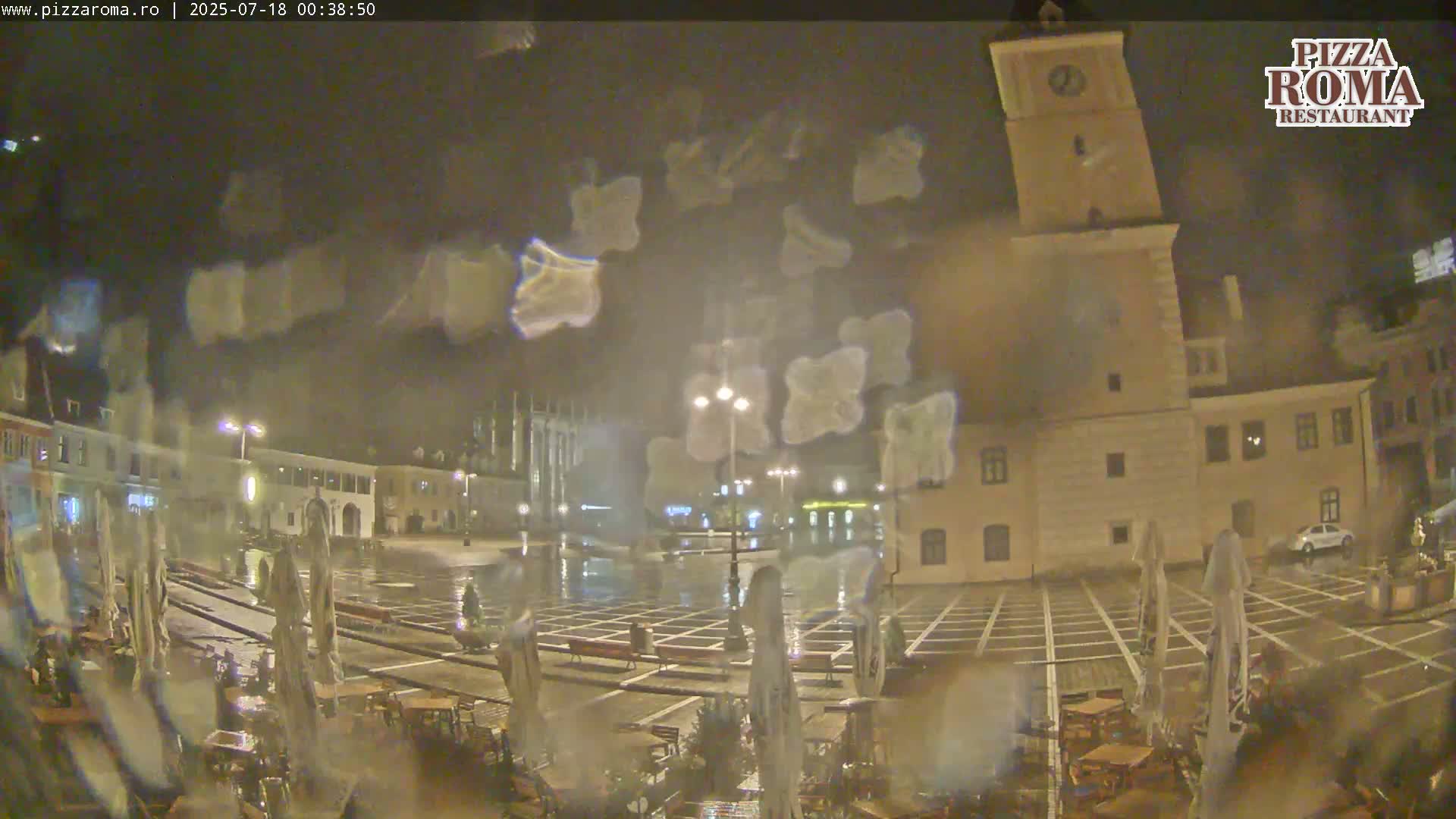 Brasov, Town / Council Square Piata Sfatului Live Cam - Centrul Vechi, Braşov, Romania