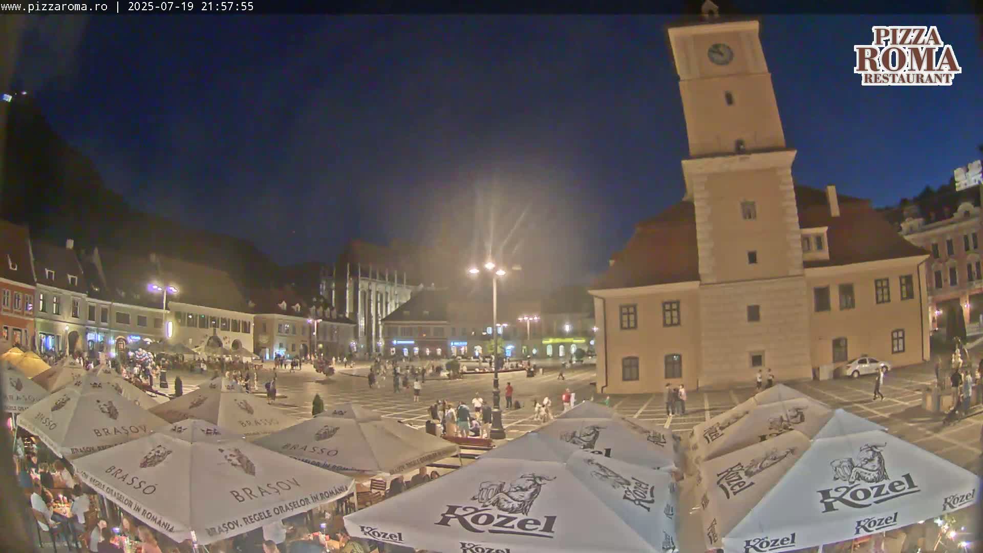 Brasov, Town / Council Square Piata Sfatului Live Cam - Centrul Vechi, Braşov, Romania
