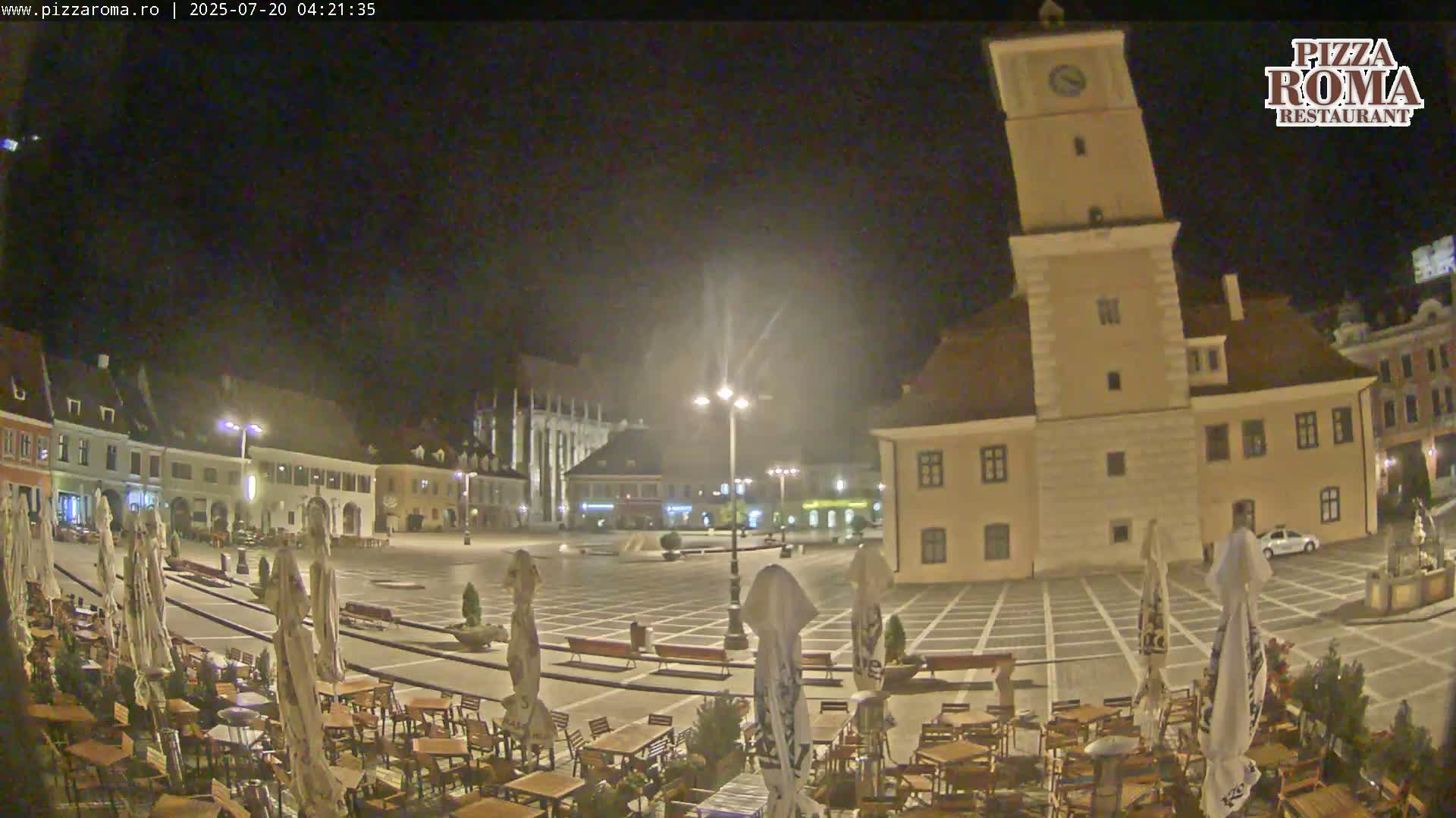 Brasov, Town / Council Square Piata Sfatului Live Cam - Centrul Vechi, Braşov, Romania