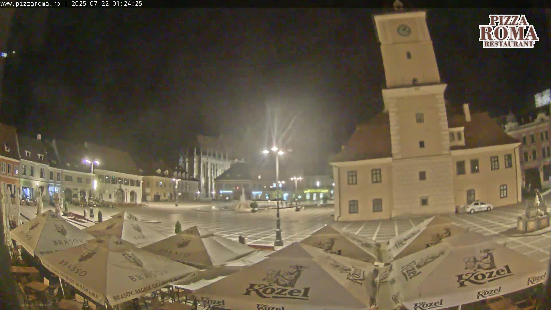 Brasov, Town / Council Square Piata Sfatului Live Cam - Centrul Vechi, Braşov, Romania