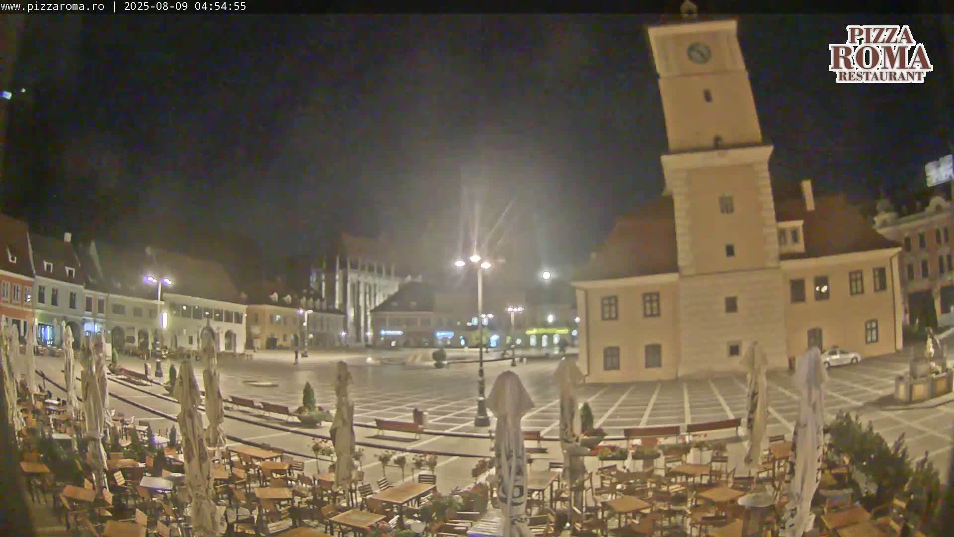 Brasov, Town / Council Square Piata Sfatului Live Cam - Centrul Vechi, Braşov, Romania