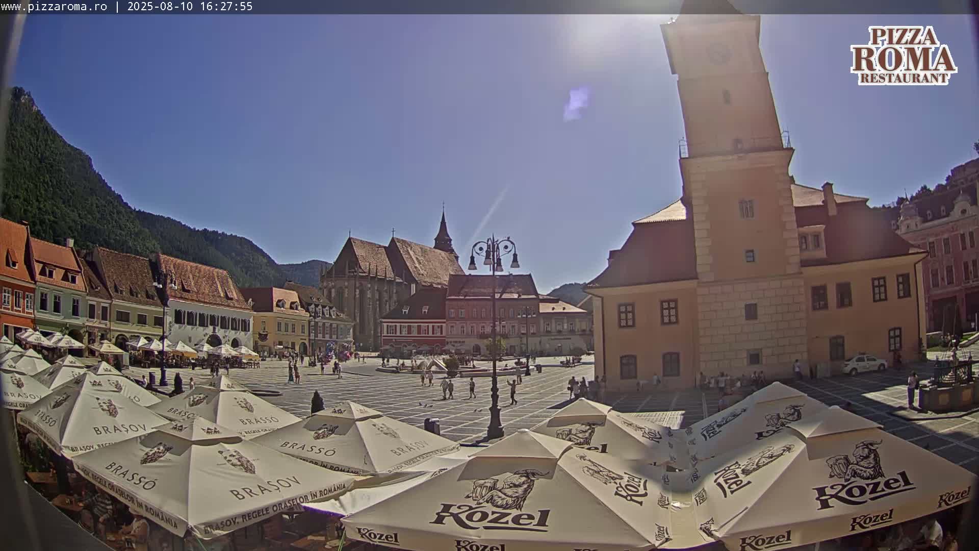 Brasov, Town / Council Square Piata Sfatului Live Cam - Centrul Vechi, Braşov, Romania