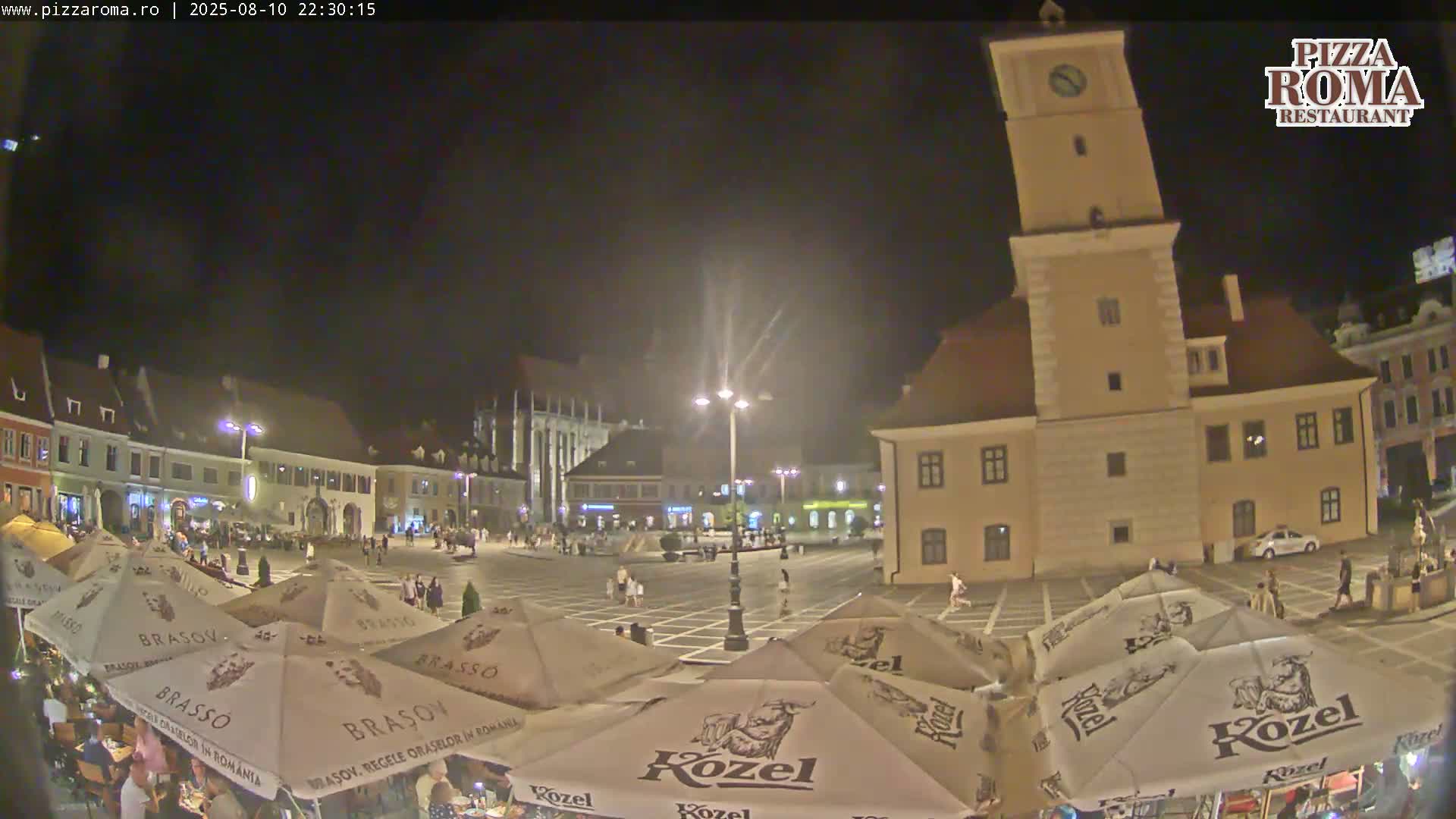 Brasov, Town / Council Square Piata Sfatului Live Cam - Centrul Vechi, Braşov, Romania