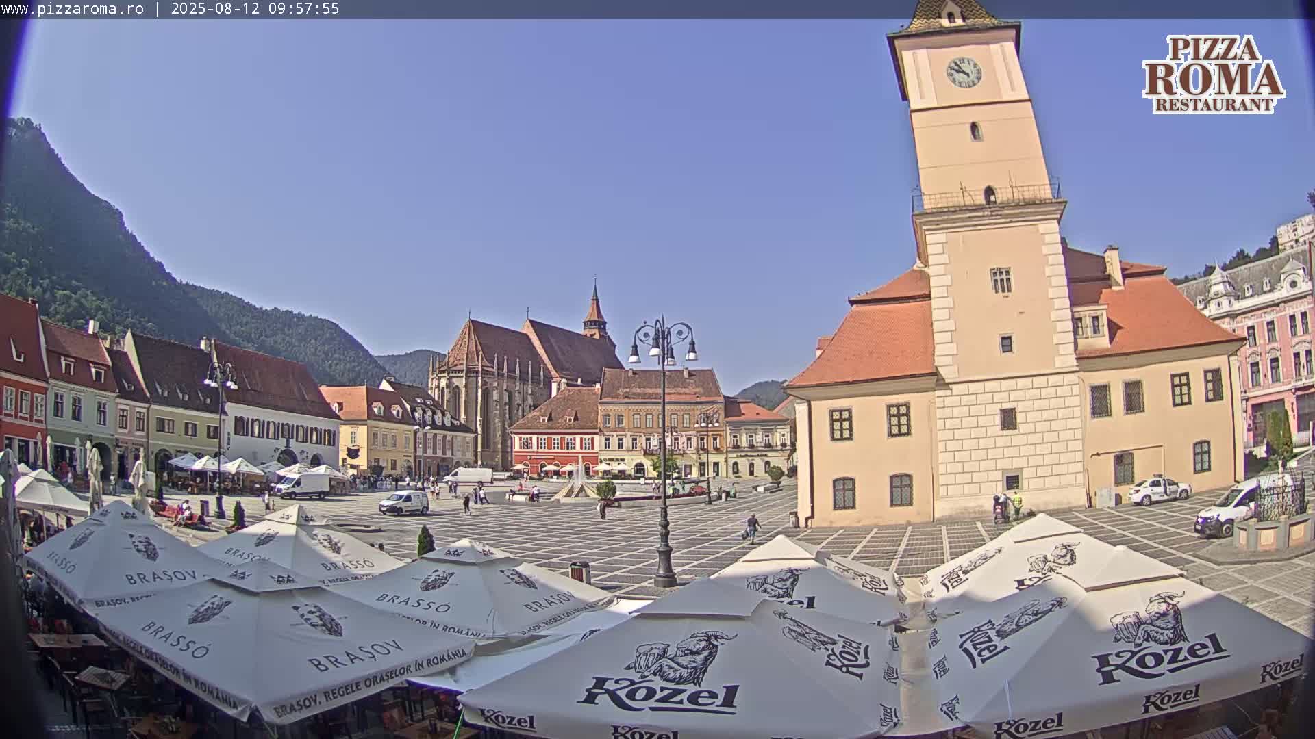 Brasov, Town / Council Square Piata Sfatului Live Cam - Centrul Vechi, Braşov, Romania