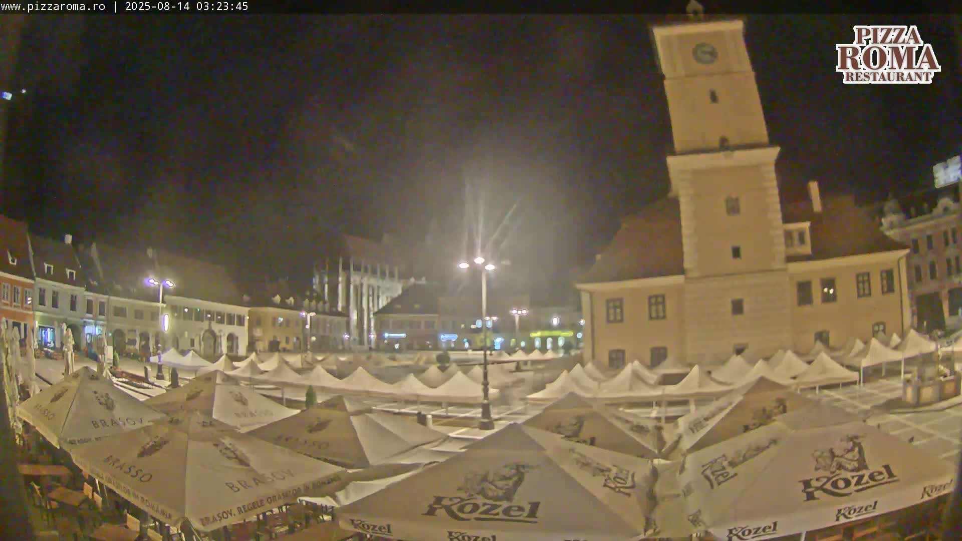 Brasov, Town / Council Square Piata Sfatului Live Cam - Centrul Vechi, Braşov, Romania