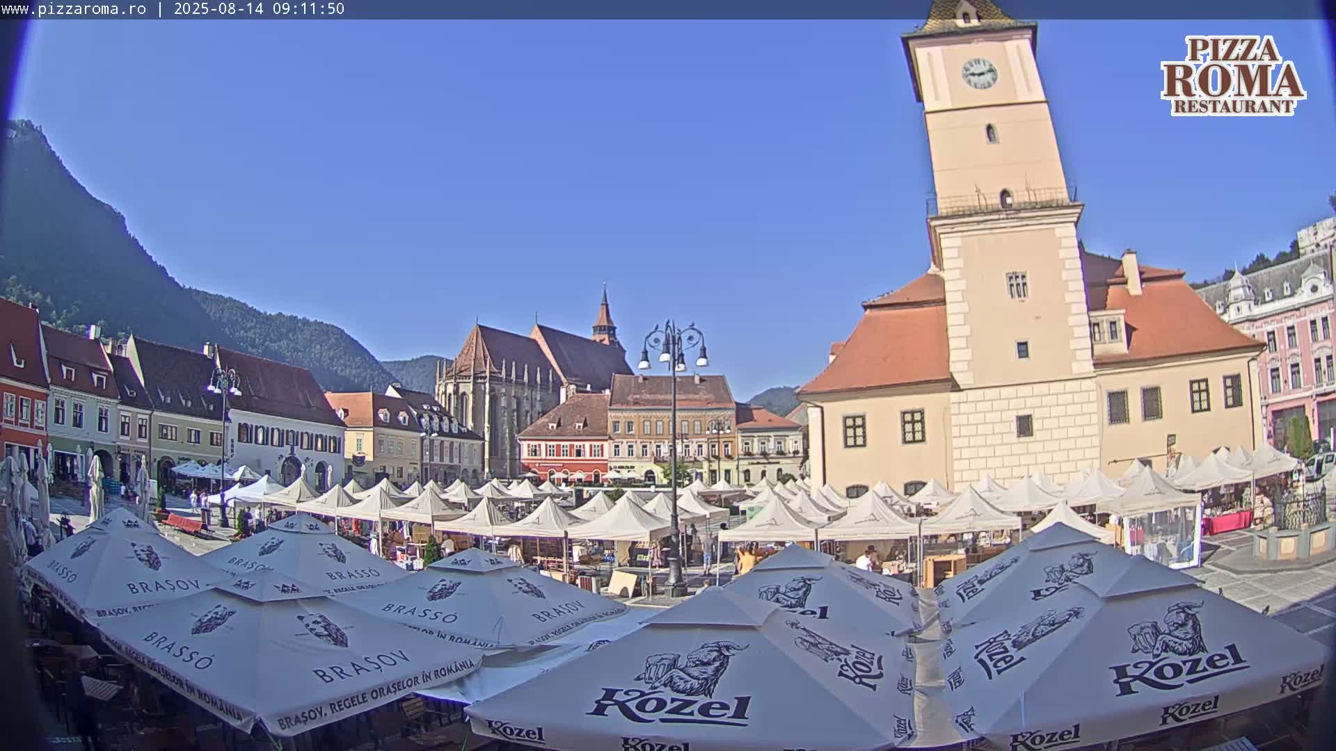 Brasov, Town / Council Square Piata Sfatului Live Cam - Centrul Vechi, Braşov, Romania