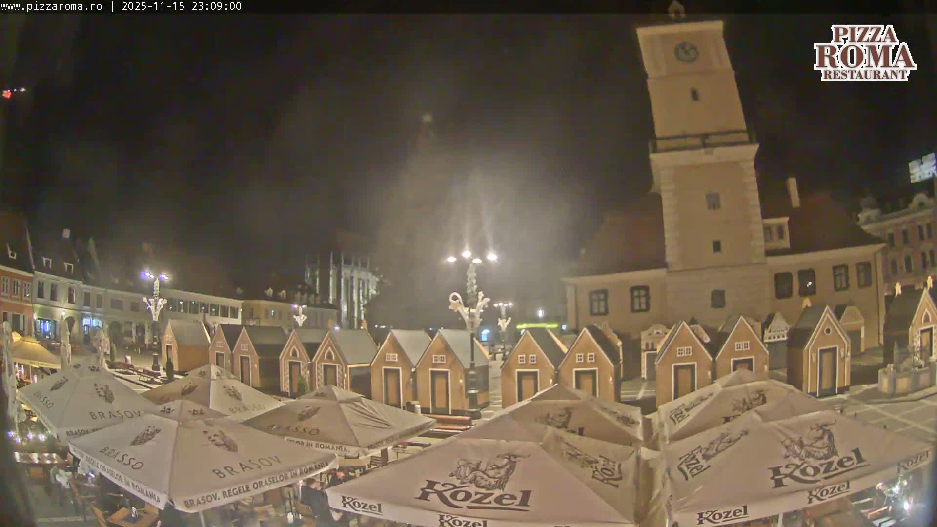 Brasov, Town / Council Square Piata Sfatului Live Cam - Centrul Vechi, Braşov, Romania