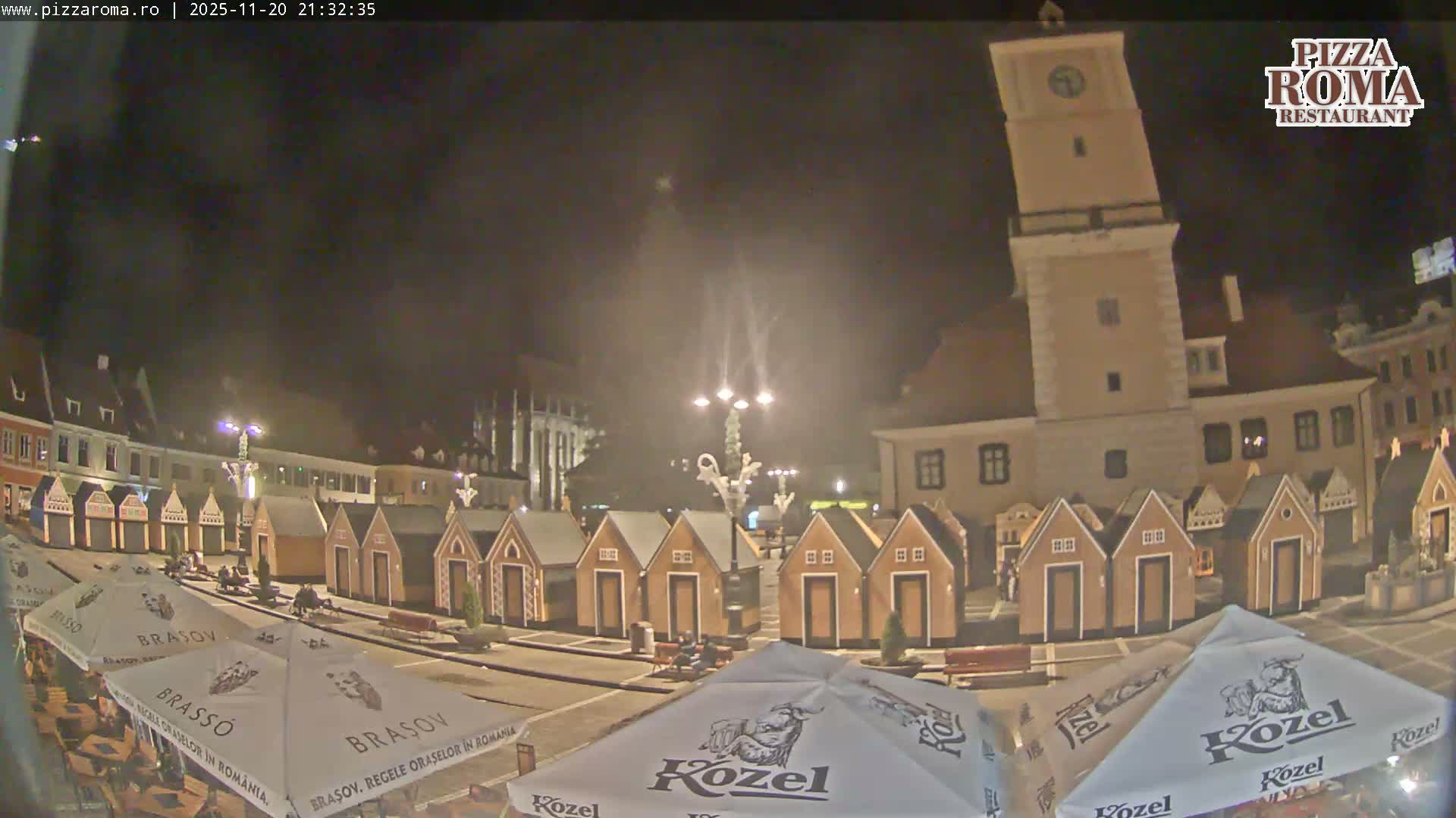 Brasov, Town / Council Square Piata Sfatului Live Cam - Centrul Vechi, Braşov, Romania