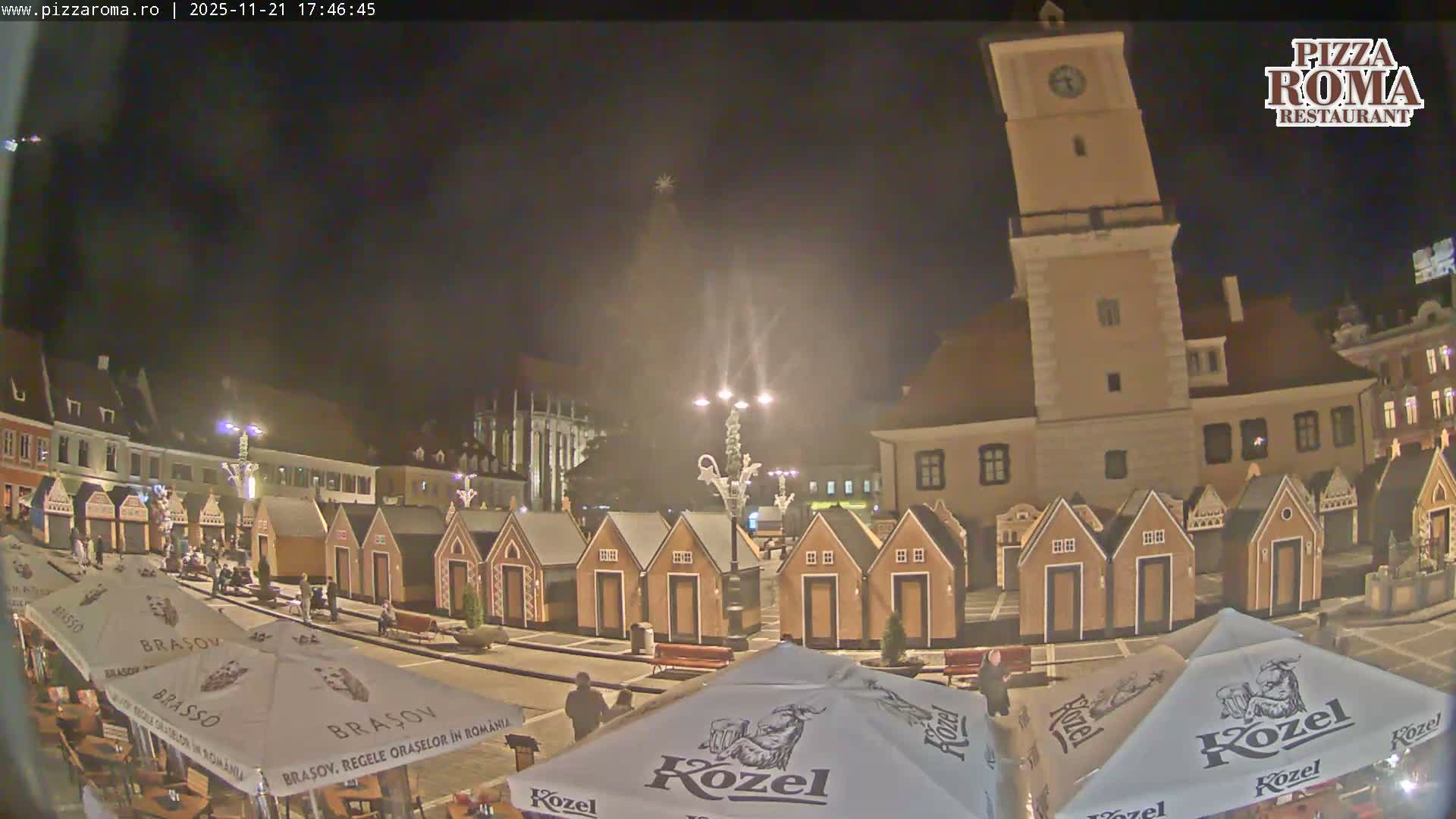 Brasov, Town / Council Square Piata Sfatului Live Cam - Centrul Vechi, Braşov, Romania
