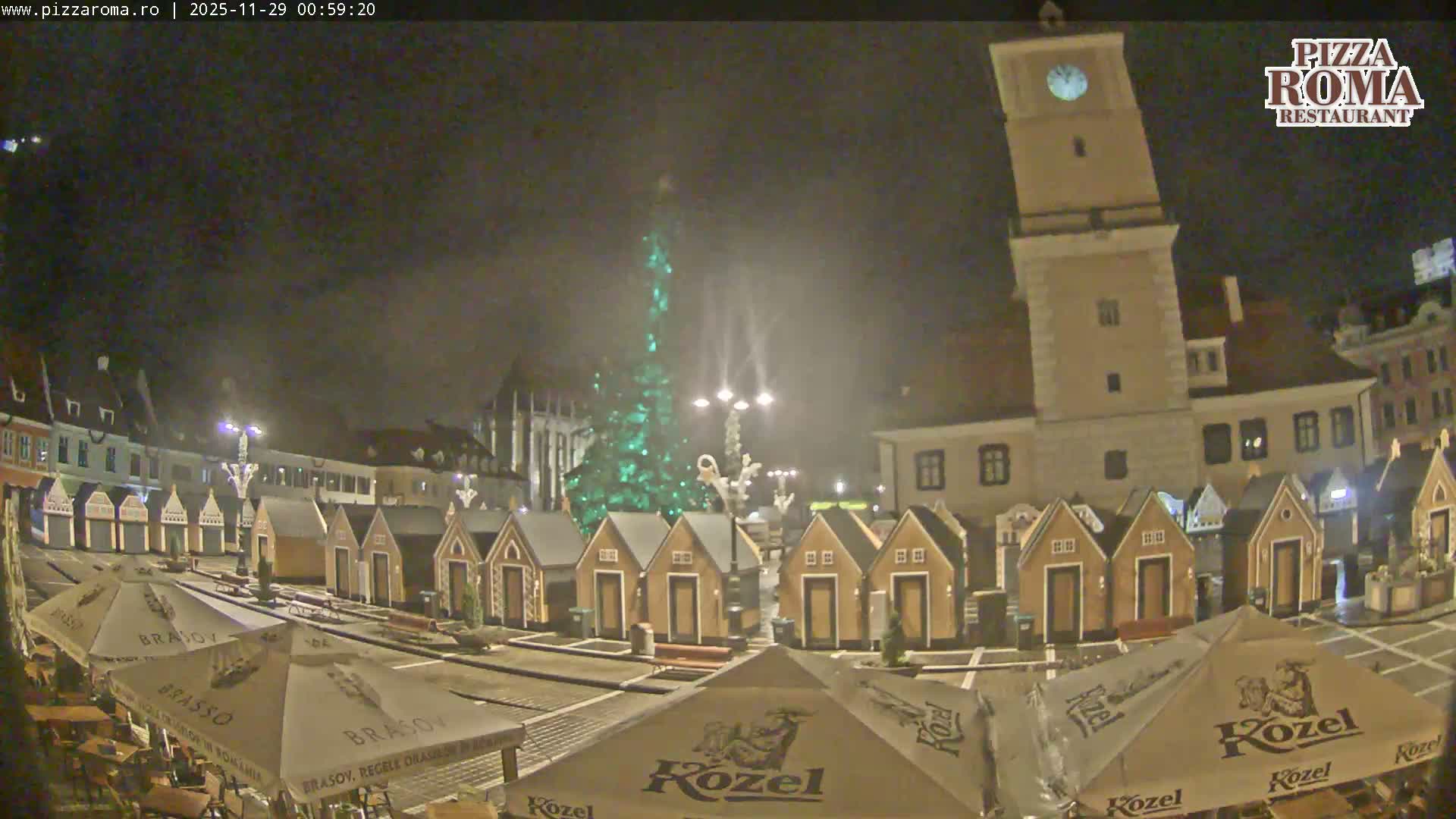 Brasov, Town / Council Square Piata Sfatului Live Cam - Centrul Vechi, Braşov, Romania