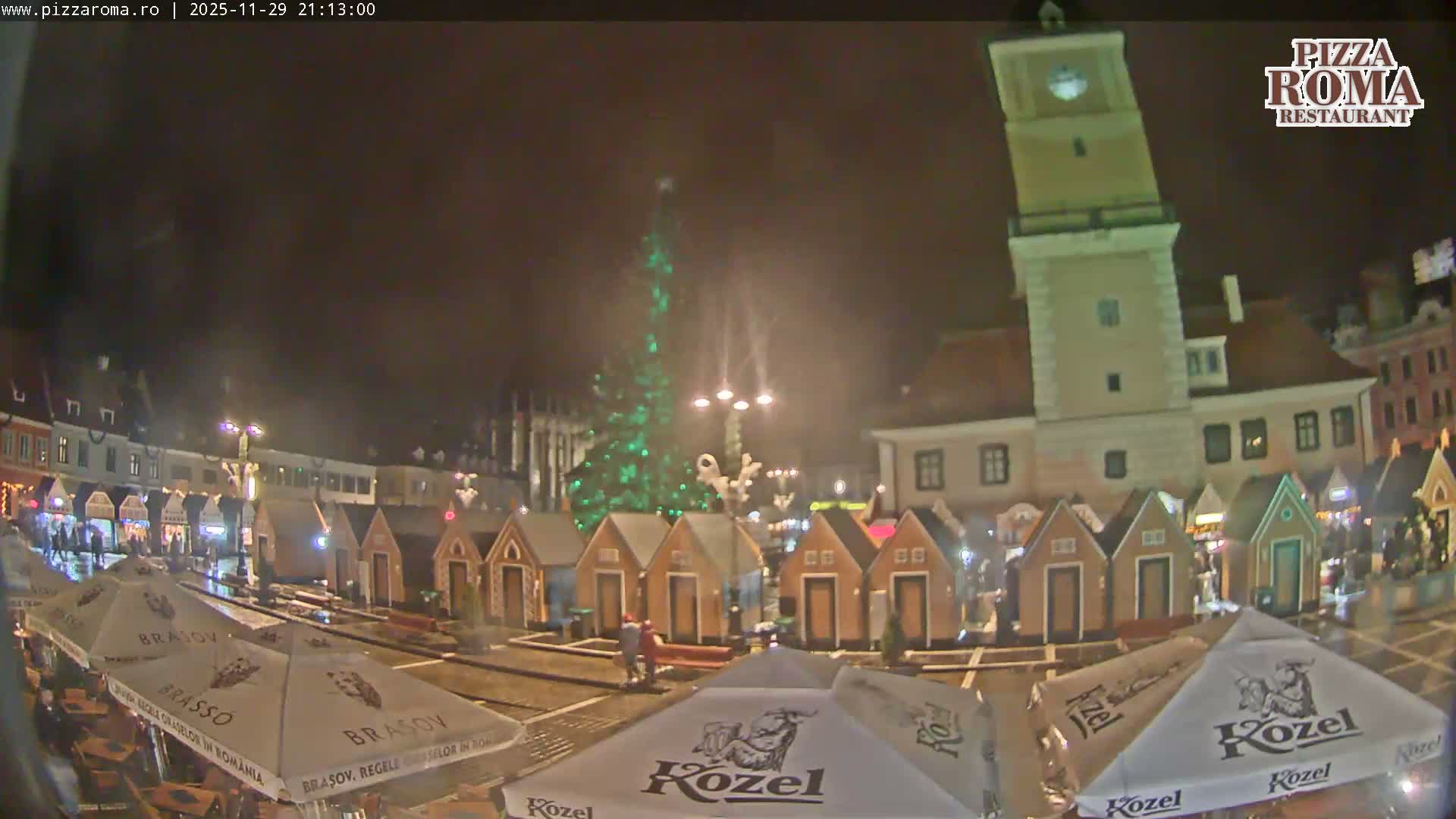Brasov, Town / Council Square Piata Sfatului Live Cam - Centrul Vechi, Braşov, Romania