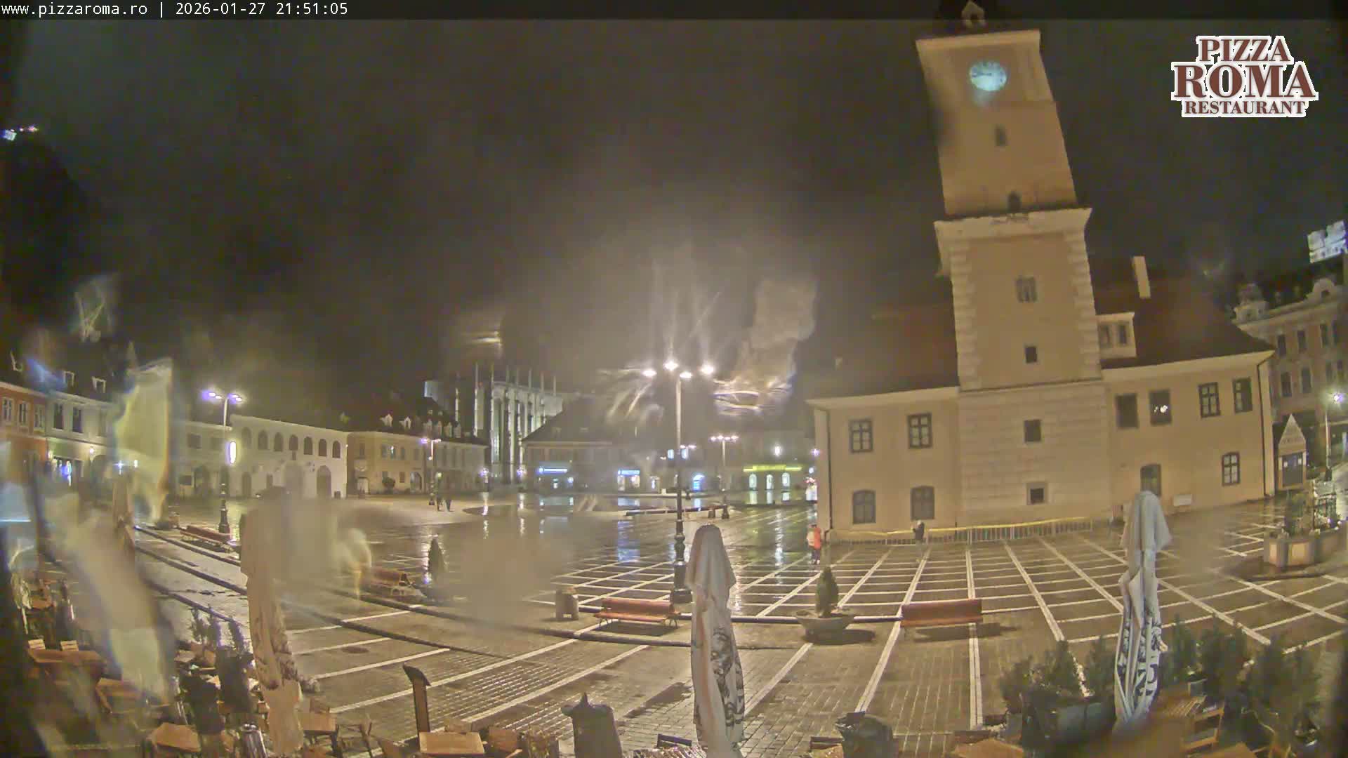 Brasov, Town / Council Square Piata Sfatului Live Cam - Centrul Vechi, Braşov, Romania