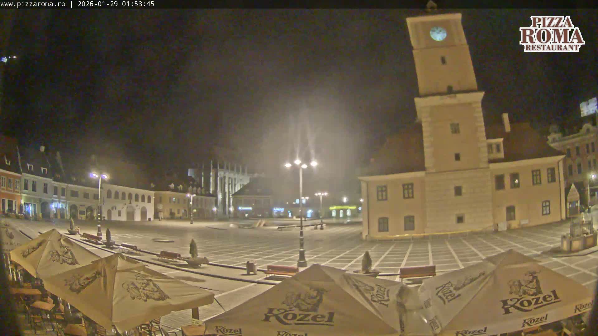 Brasov, Town / Council Square Piata Sfatului Live Cam - Centrul Vechi, Braşov, Romania
