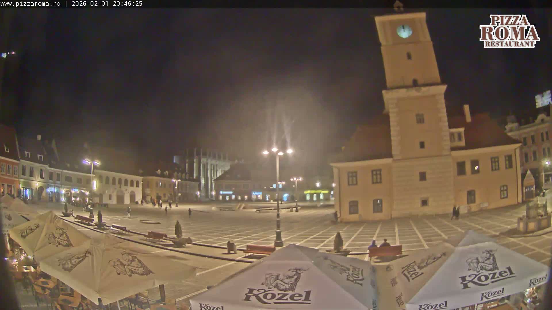 Brasov, Town / Council Square Piata Sfatului Live Cam - Centrul Vechi, Braşov, Romania