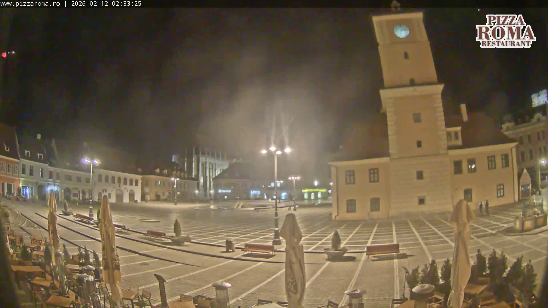 Brasov, Town / Council Square Piata Sfatului Live Cam - Centrul Vechi, Braşov, Romania