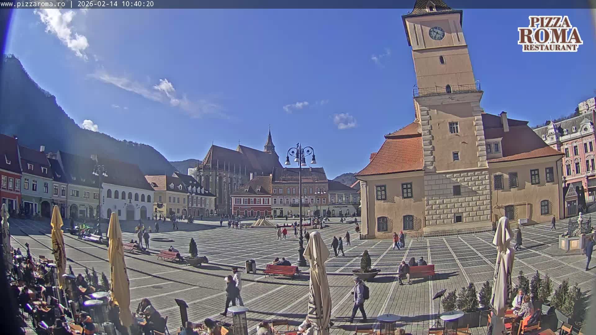 Brasov, Town / Council Square Piata Sfatului Live Cam - Centrul Vechi, Braşov, Romania