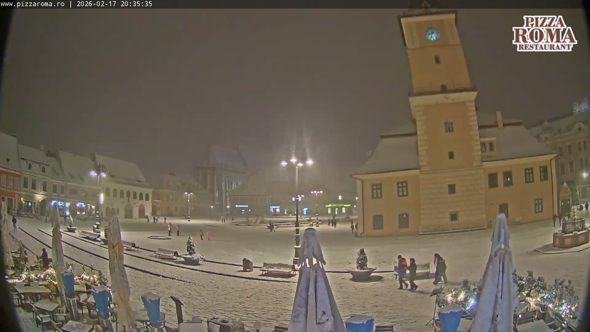 Brasov, Town / Council Square Piata Sfatului Live Cam - Centrul Vechi, Braşov, Romania