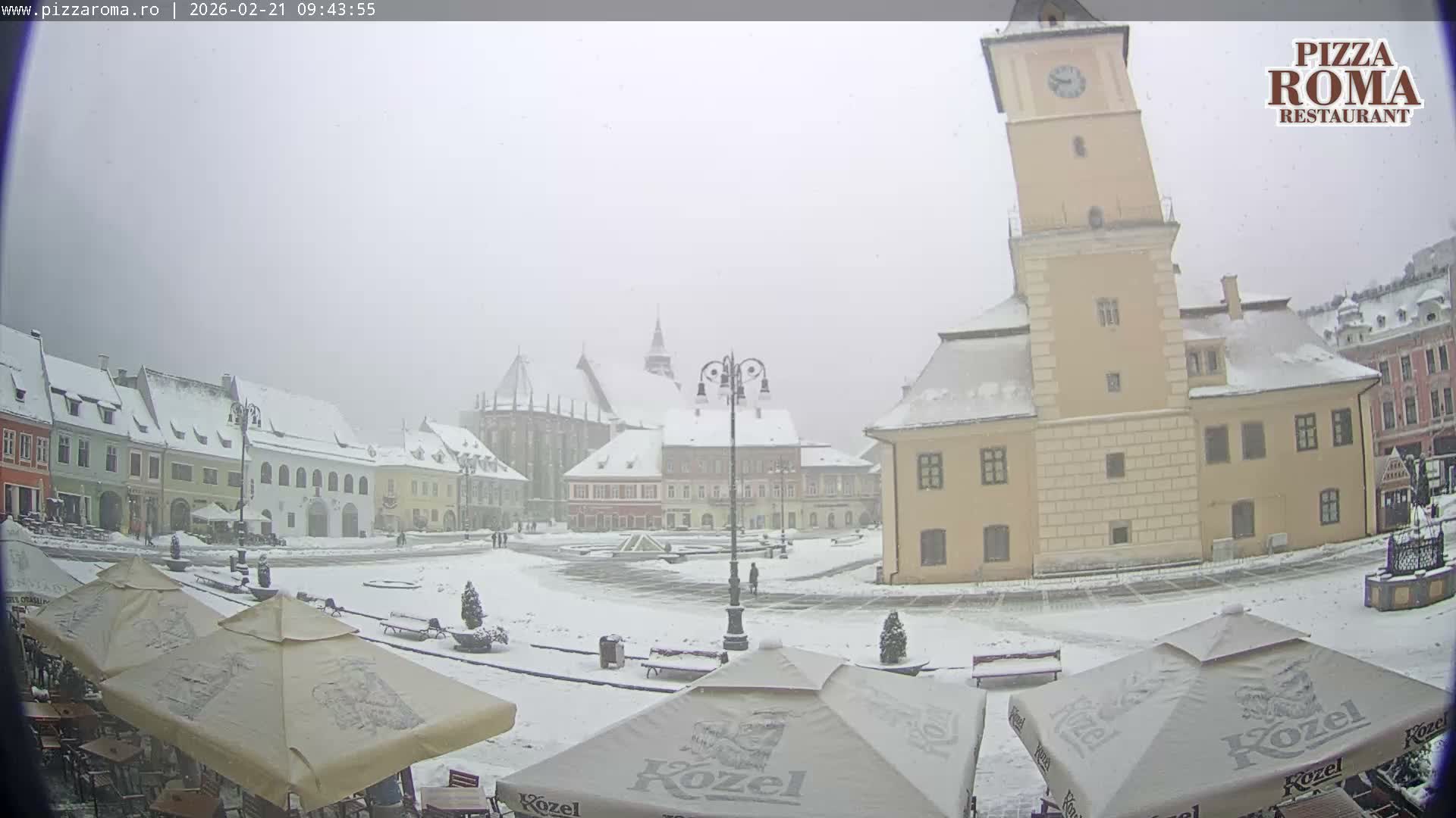 Brasov, Town / Council Square Piata Sfatului Live Cam - Centrul Vechi, Braşov, Romania