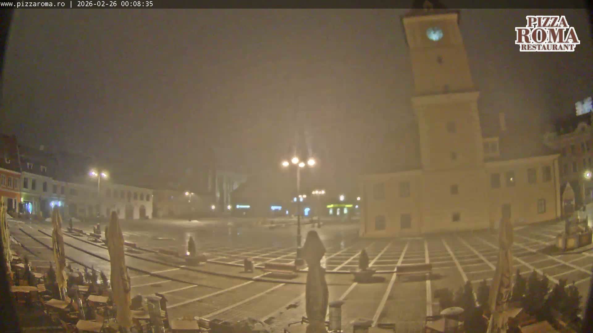 Brasov, Town / Council Square Piata Sfatului Live Cam - Centrul Vechi, Braşov, Romania