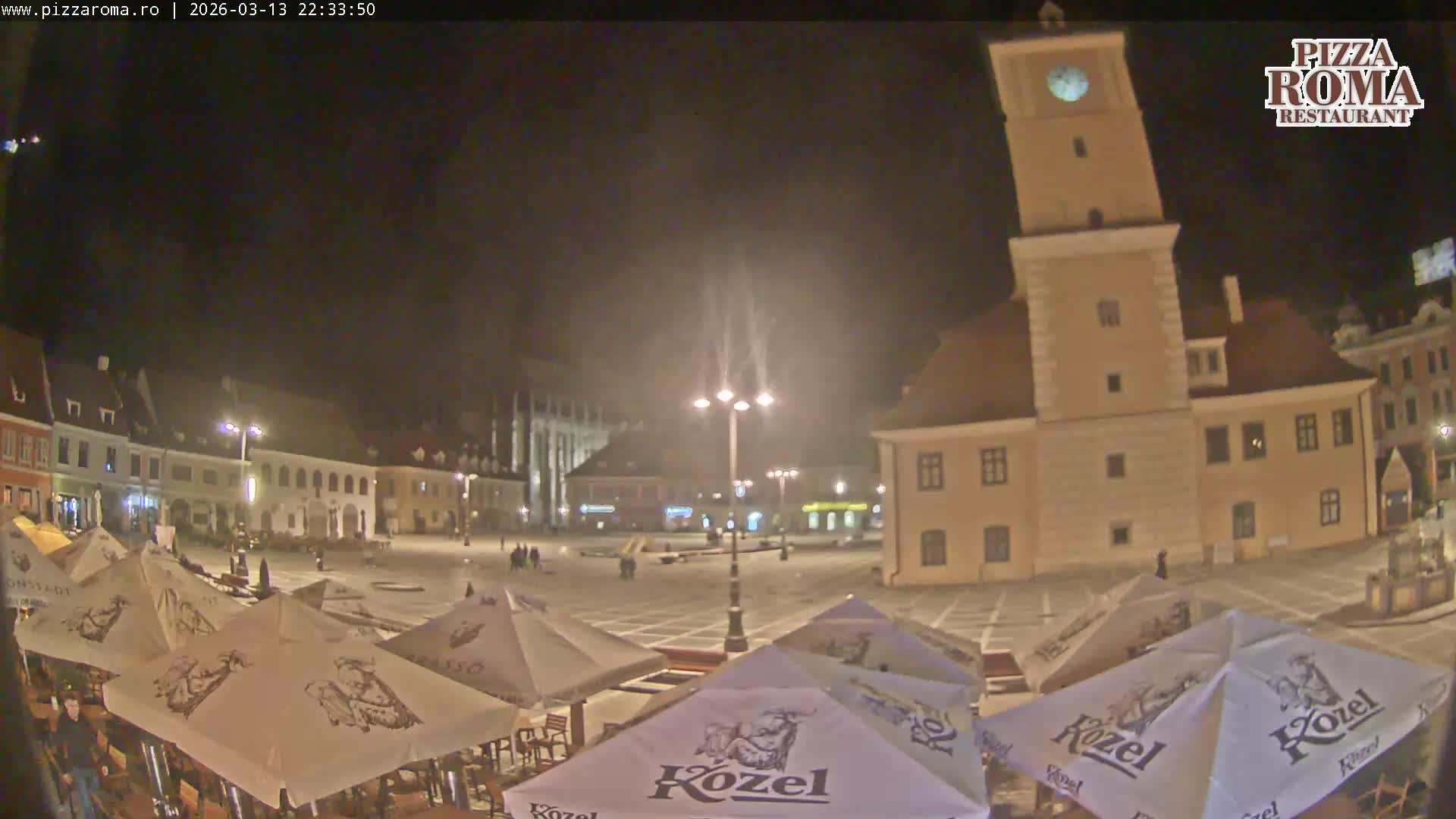 Brasov, Town / Council Square Piata Sfatului Live Cam - Centrul Vechi, Braşov, Romania