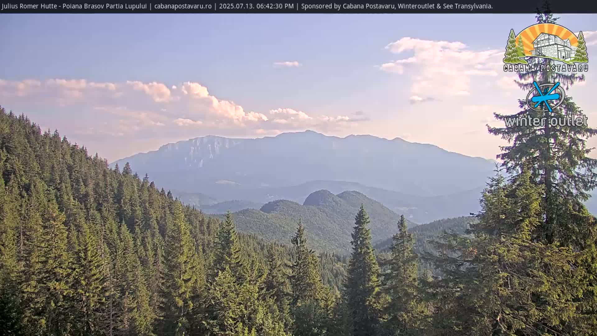Rasnovei Plain View  from Julius Römer Hütte  Poiana Brasov Live Cam - Poiana Brasov, Braşov, Romania