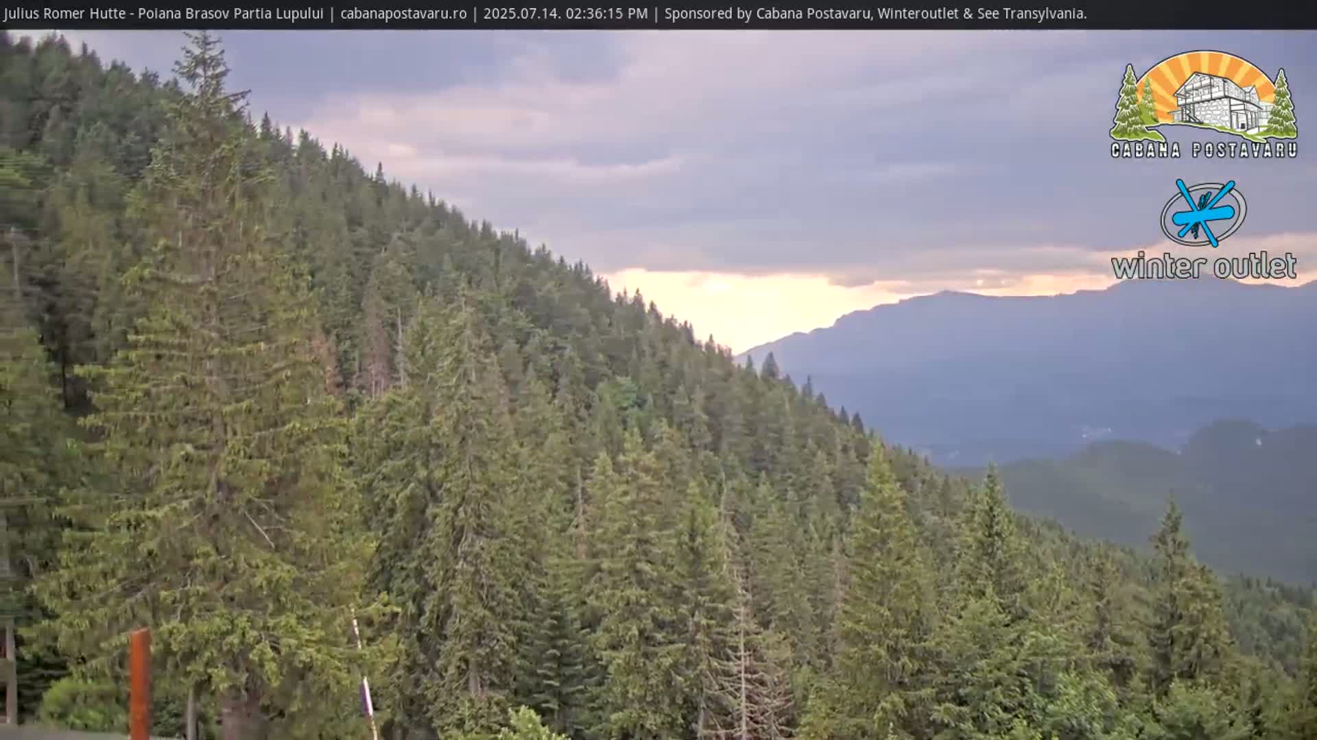 Rasnovei Plain View  from Julius Römer Hütte  Poiana Brasov Live Cam - Poiana Brasov, Braşov, Romania