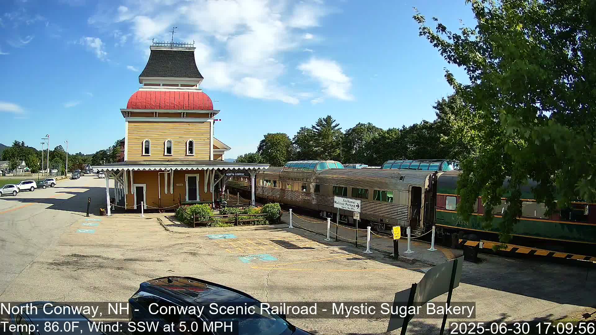 North  Conway, Conway Scenic Railroad Station Live Cam - Conway, Carroll, New Hampshire, USA