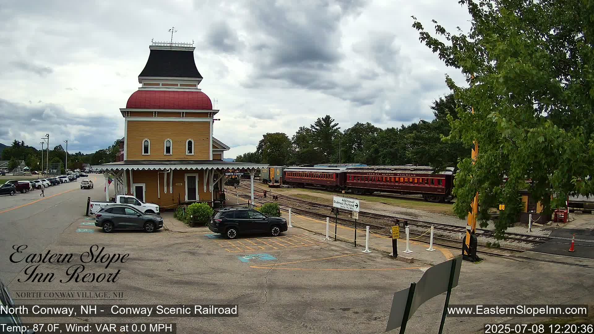 North  Conway, Conway Scenic Railroad Station Live Cam - Conway, Carroll, New Hampshire, USA