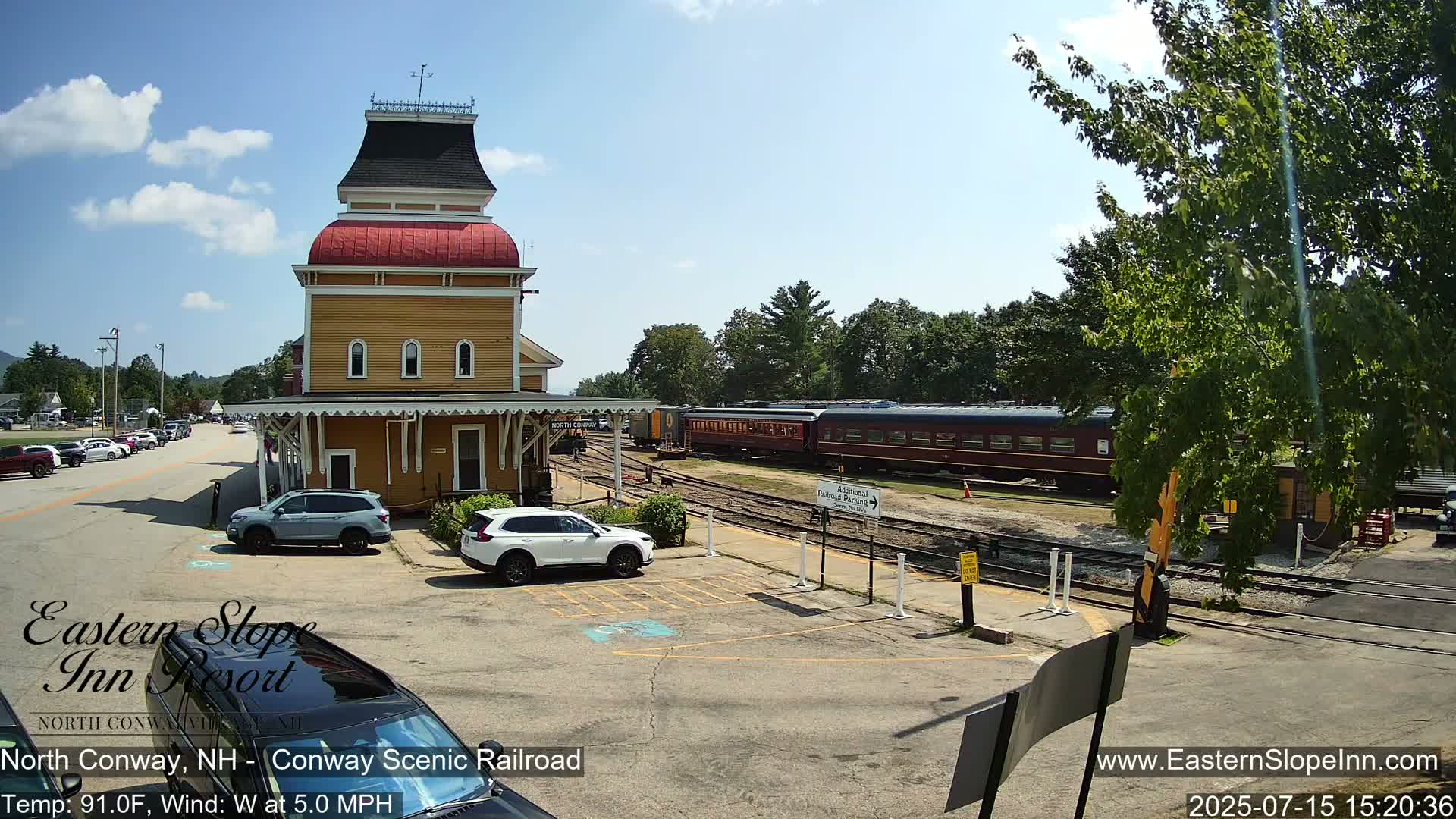 North  Conway, Conway Scenic Railroad Station Live Cam - Conway, Carroll, New Hampshire, USA