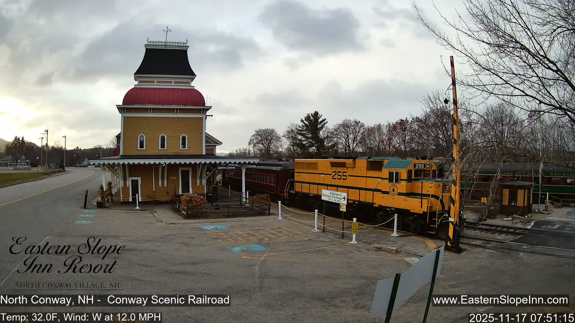 North  Conway, Conway Scenic Railroad Station Live Cam - Conway, Carroll, New Hampshire, USA