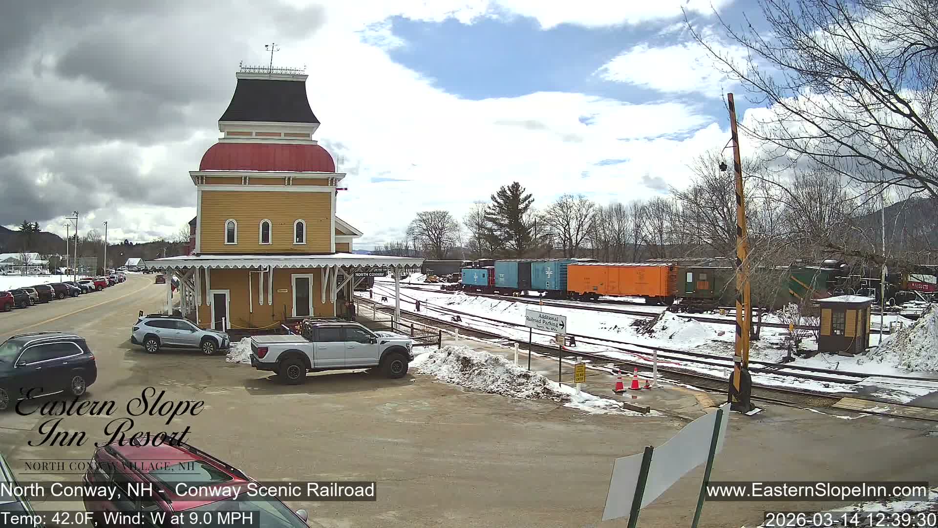 North  Conway, Conway Scenic Railroad Station Live Cam - Conway, Carroll, New Hampshire, USA