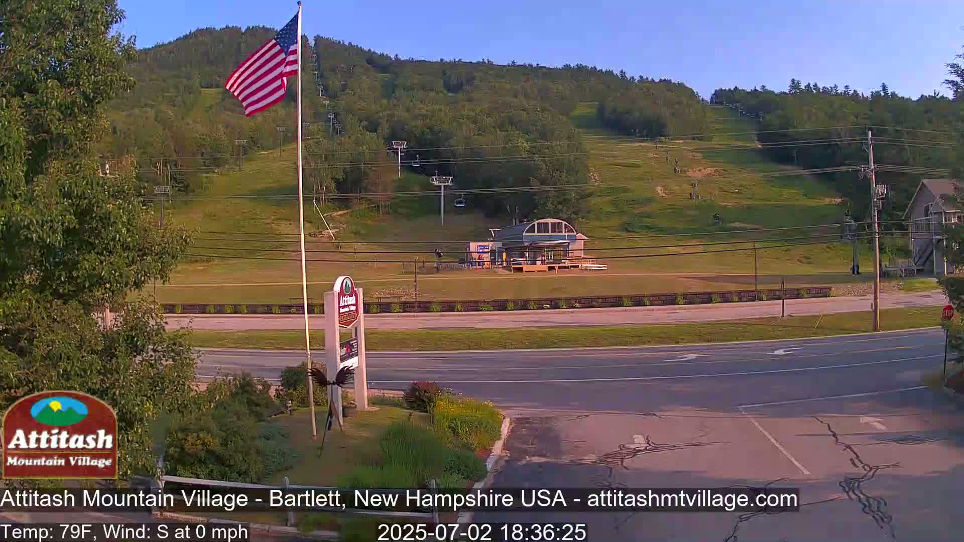 Attitash Mountain Village & Ski Slopes Live Cam - Bartlett, Carroll, New Hampshire, USA