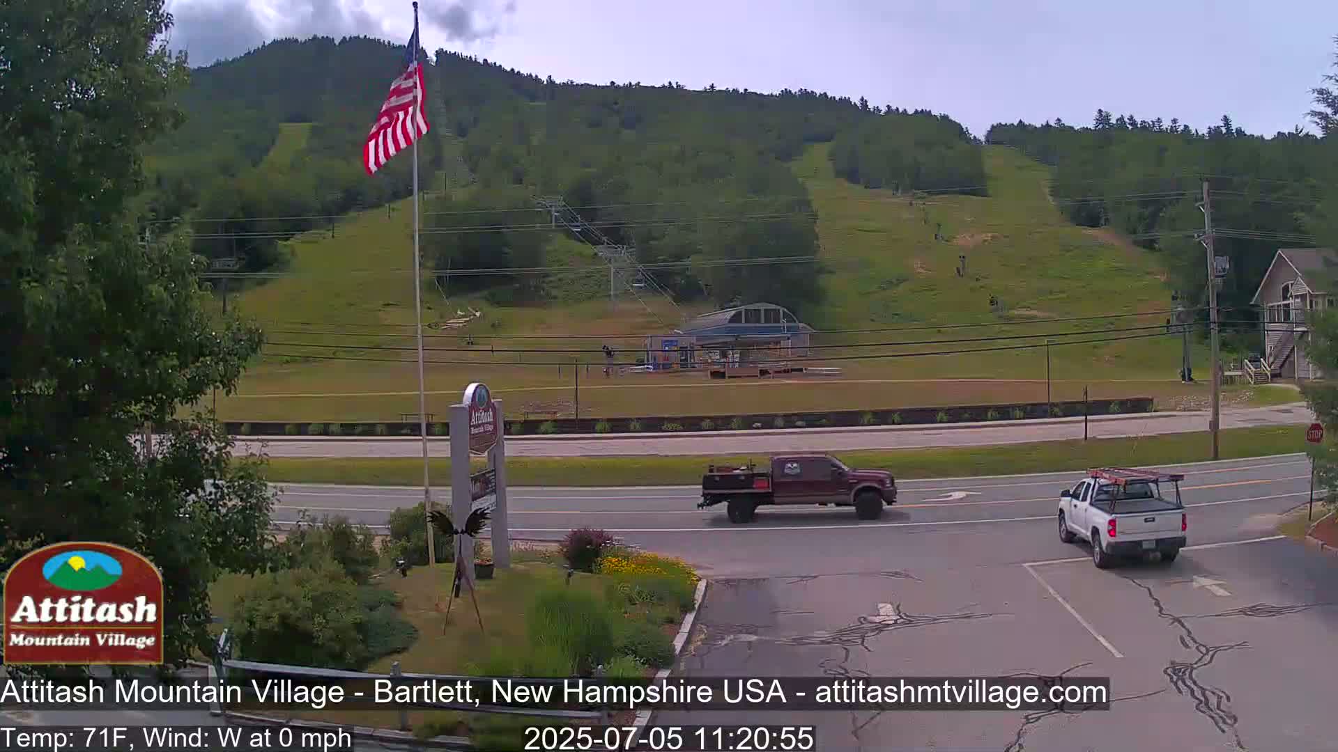 Attitash Mountain Village & Ski Slopes Live Cam - Bartlett, Carroll, New Hampshire, USA