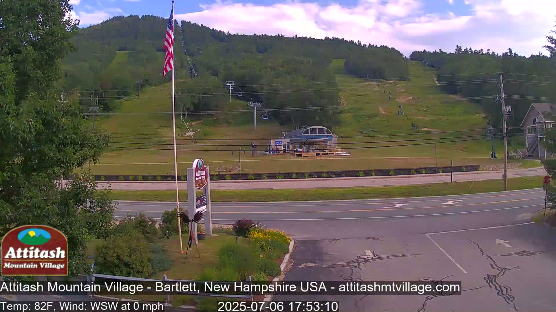 Attitash Mountain Village & Ski Slopes Live Cam - Bartlett, Carroll, New Hampshire, USA