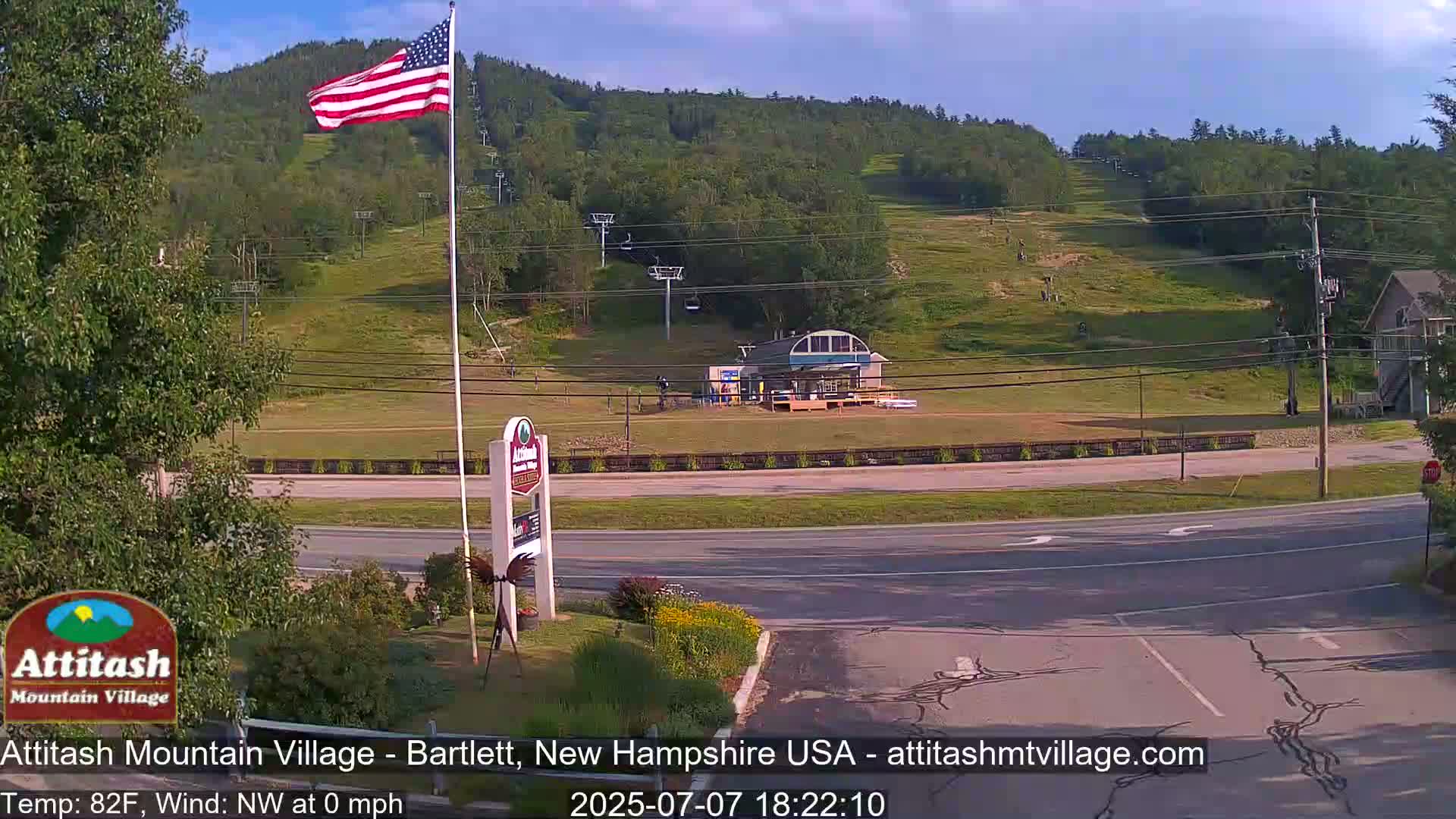 Attitash Mountain Village & Ski Slopes Live Cam - Bartlett, Carroll, New Hampshire, USA